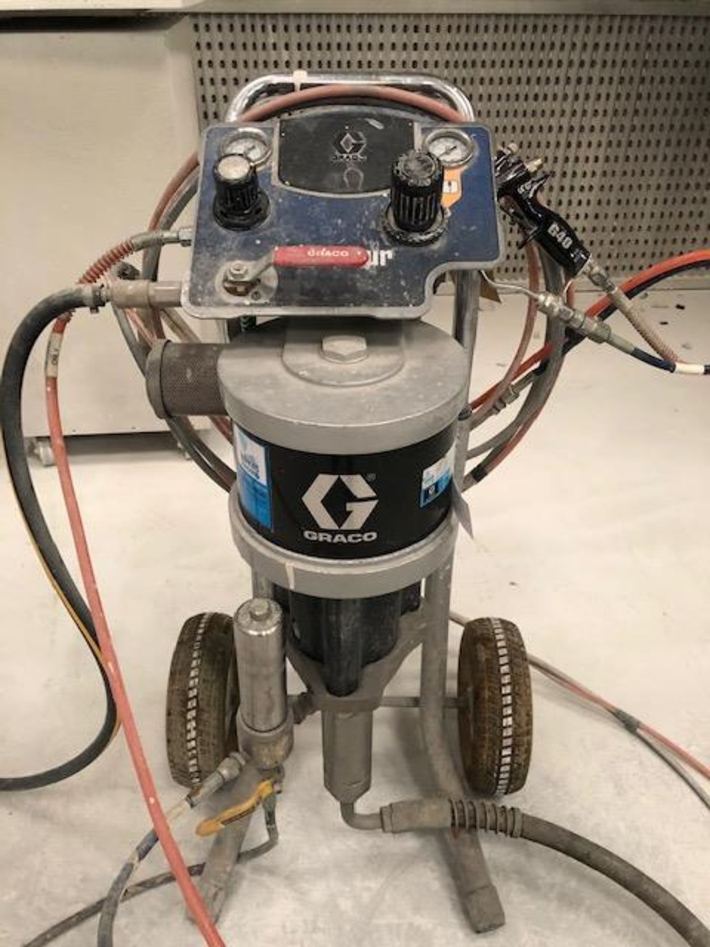 Graco Merkur G45C19 Air Assisted Airless Sprayer with Graco G40 Air Assist Spray Gun