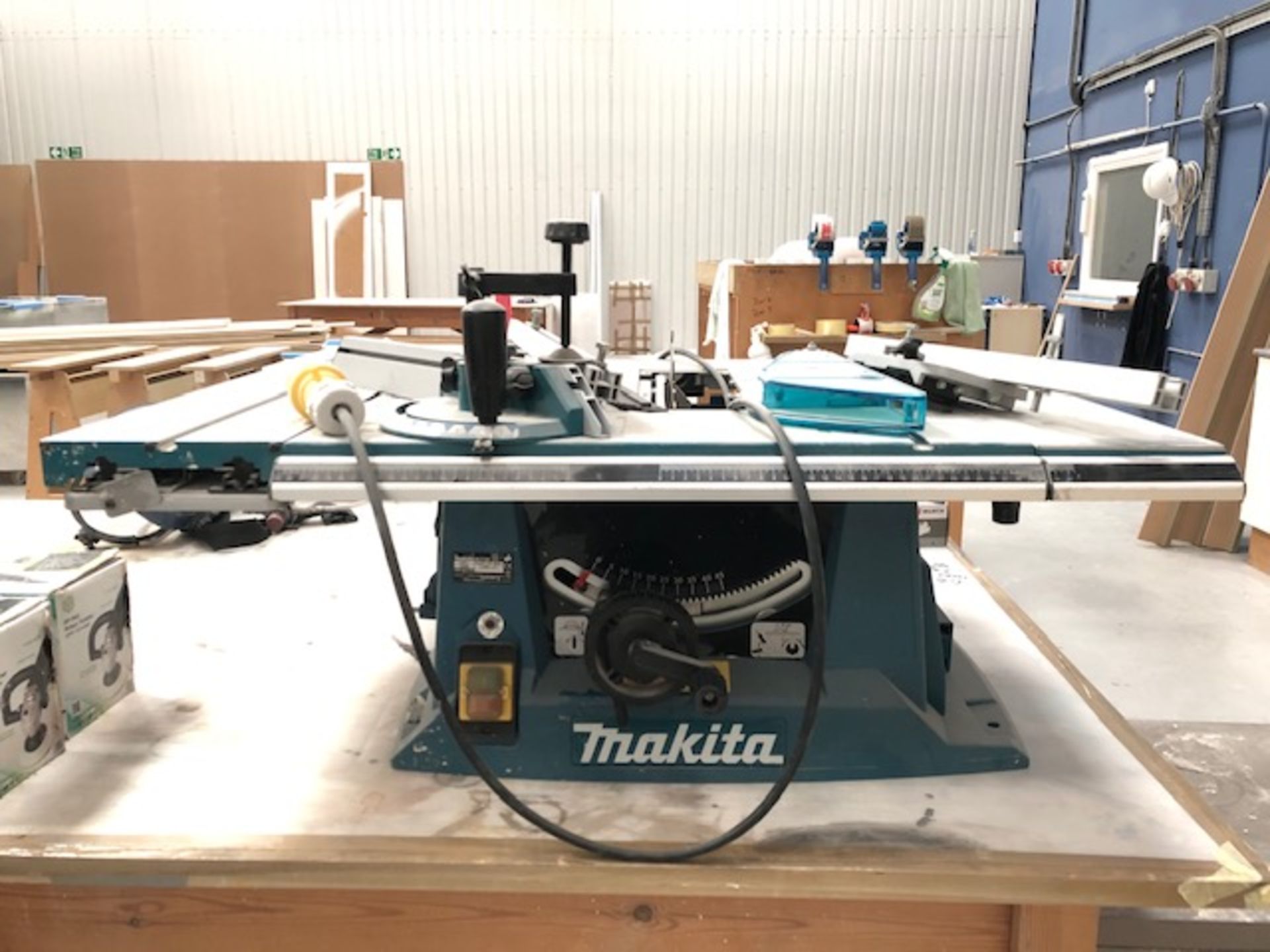 Makita MLT100 110v Table Saw - Image 2 of 5