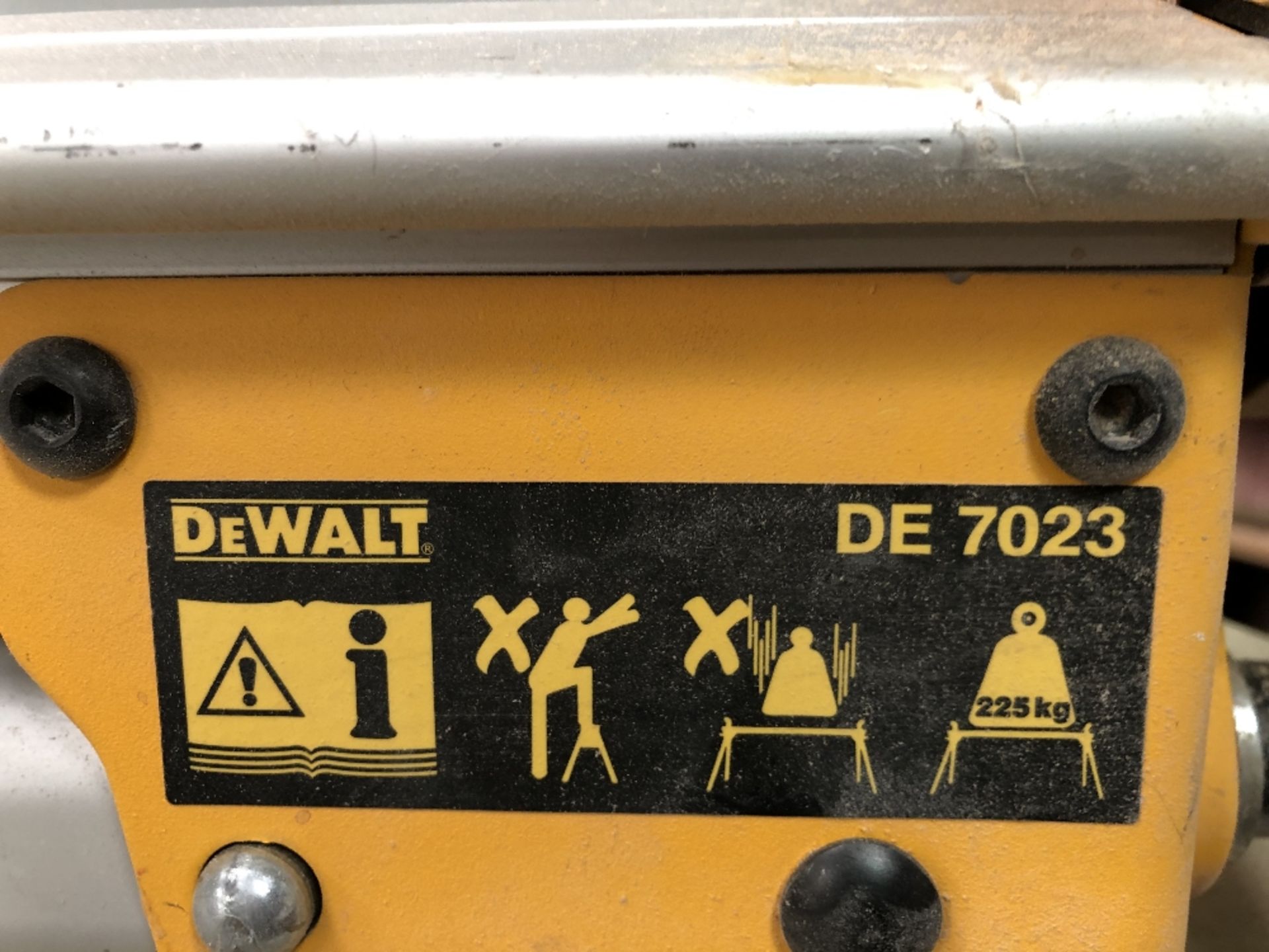 DeWalt DE7023 Heavy Duty Mitre Saw Workstation - Image 3 of 4