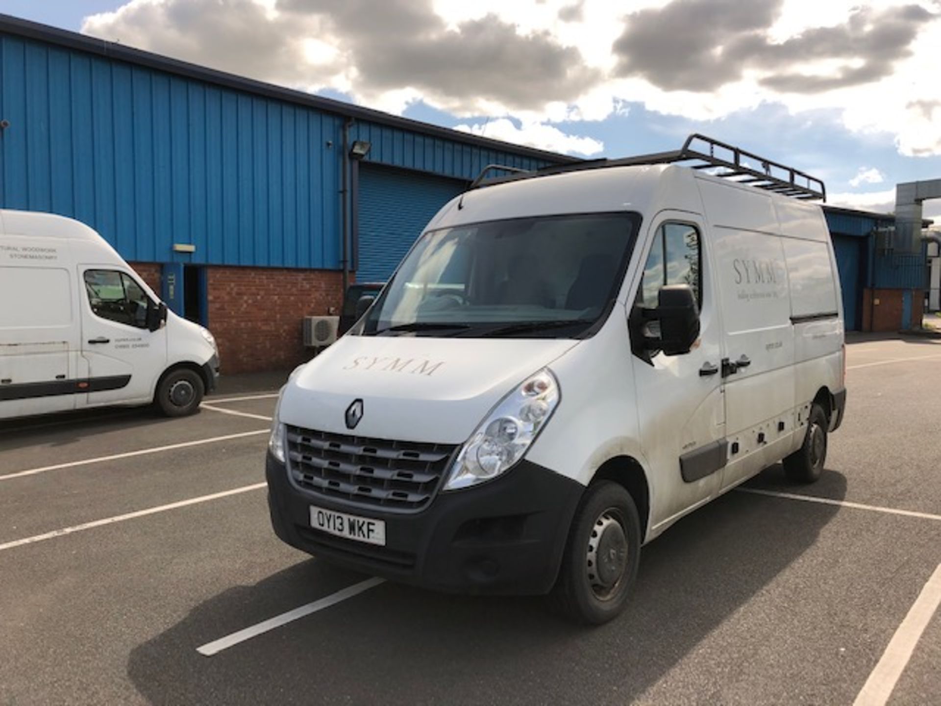 Renault Master MM35 DCI 125 DRW MWB Panel Van (2013) - Image 2 of 14