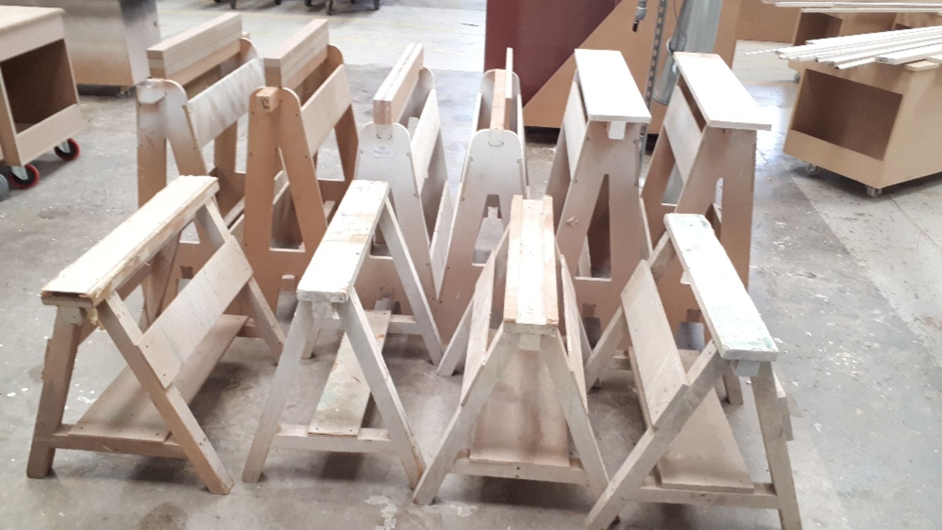 (10) Trestle Stands