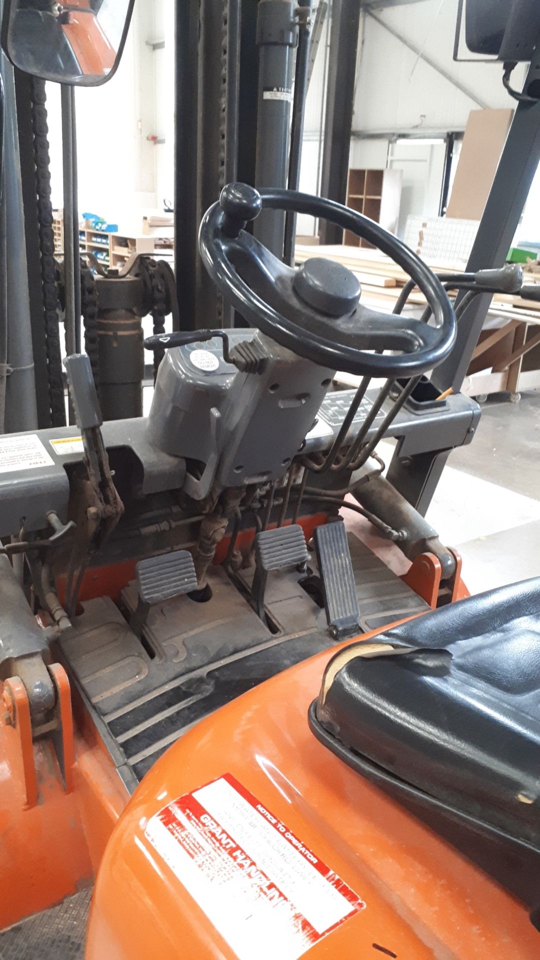 Heli HFG25 2500kg Gas Forklift Truck - Image 4 of 7