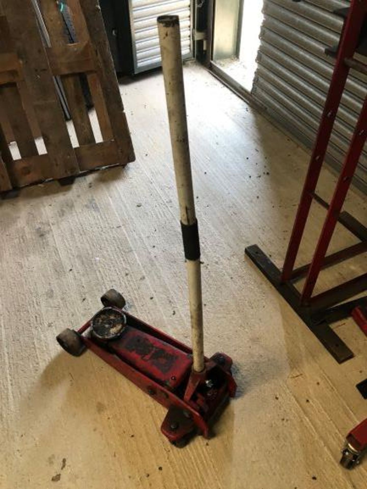 Unbranded Heavy Duty Trolley Jack - Image 2 of 2