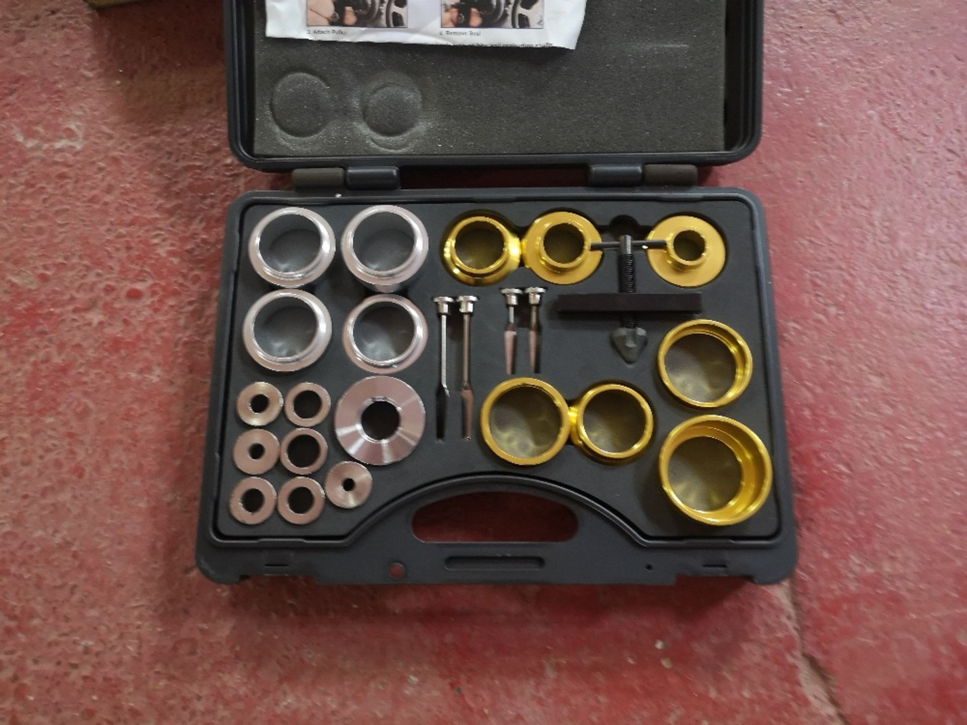Camshaft and Crankshaft tool kits - Image 4 of 4