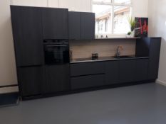 Single Bay Dark Grey Kitchen & Appliances