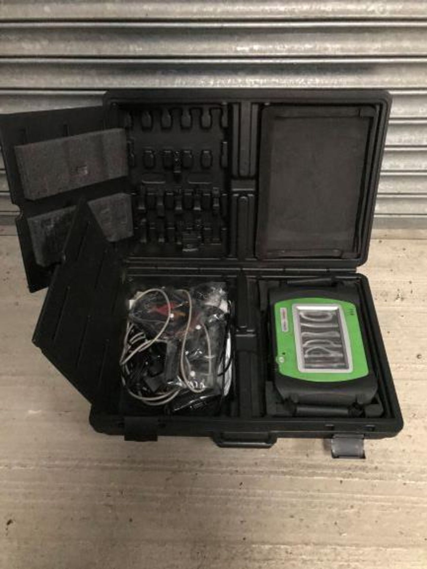 Autoboss - V30 Elite Vehicle Diagnosis Computer - Image 3 of 4