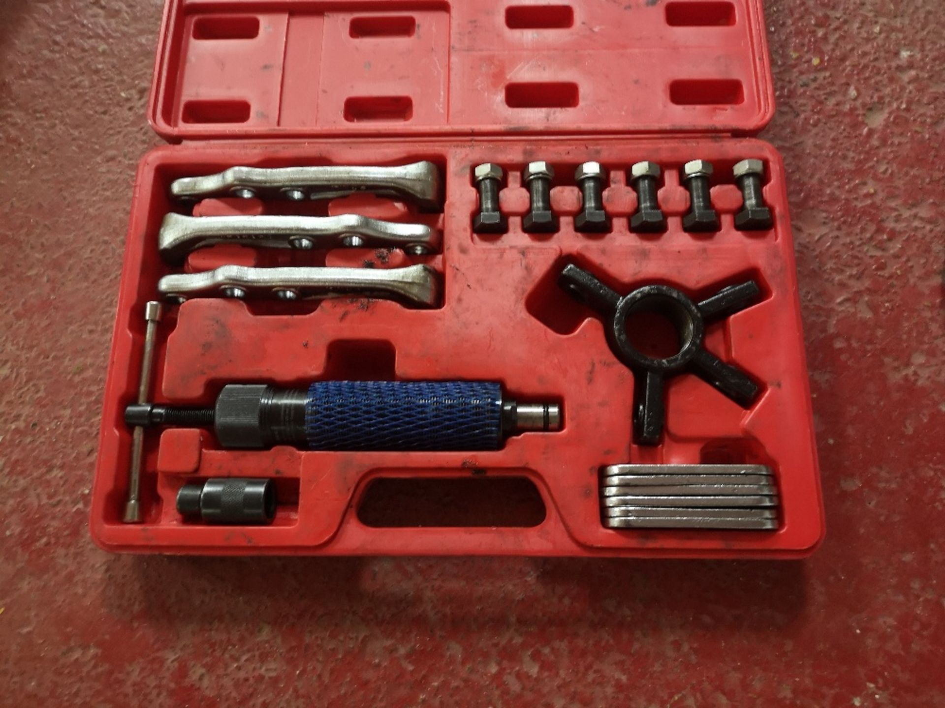 Various Vehicle Tool Kits - Image 18 of 21