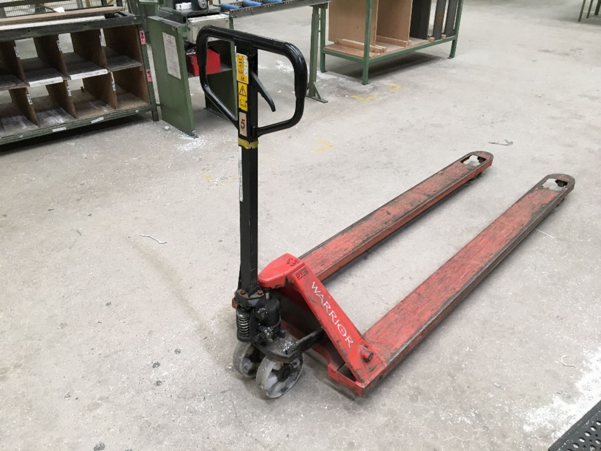 Warrior 2000kg pallet truck