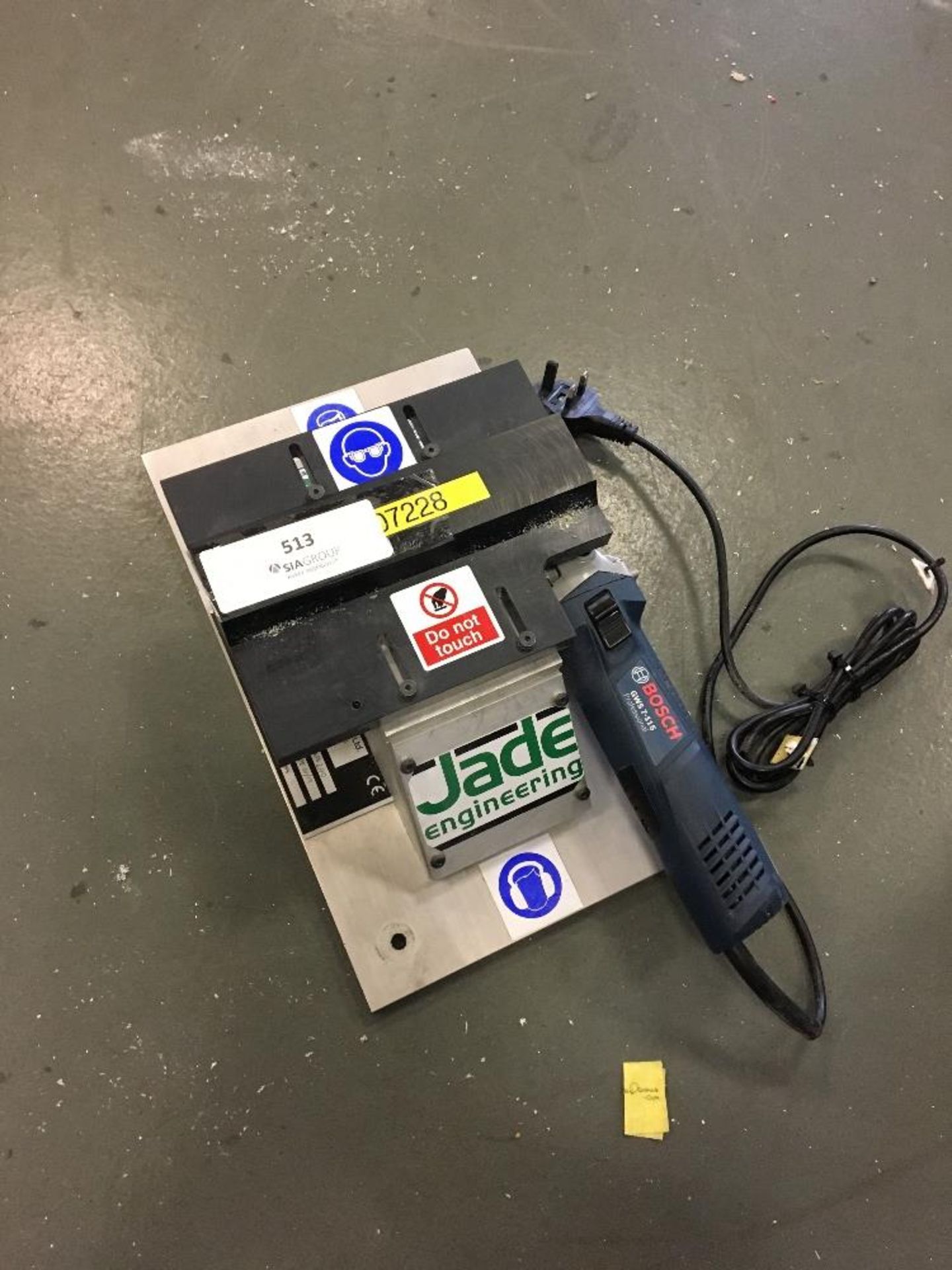 Jade Engineering wall mounted jig with Bosch GWS 7-115 Professional grinder - Image 2 of 3