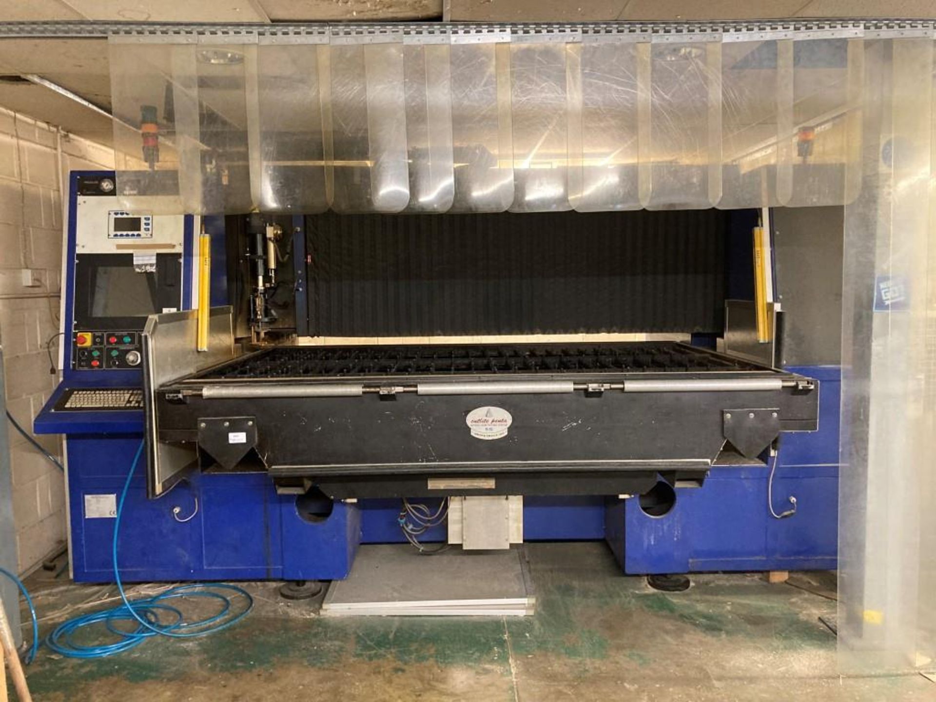 Cutline Penta laser cutting machine with smart axis control & Euro Cold ecological line cooling syst