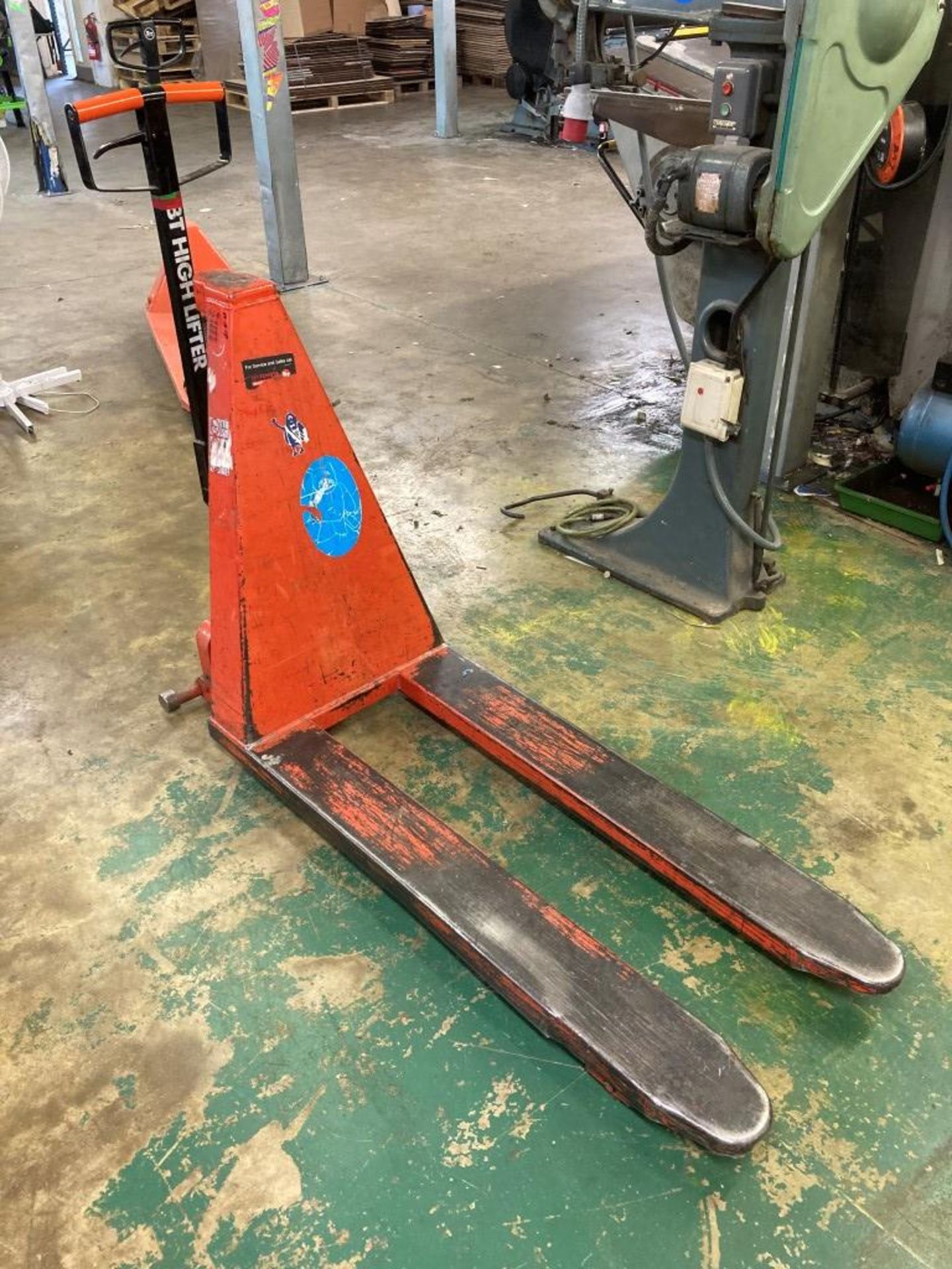 BT Highlifter BTHL1000 pallet truck