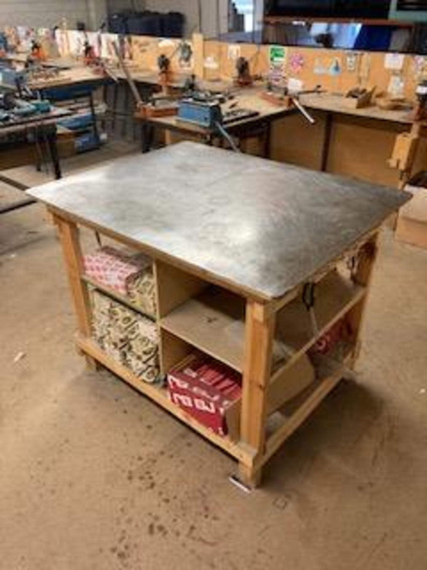 Steel topped three tier workbench - Image 2 of 3
