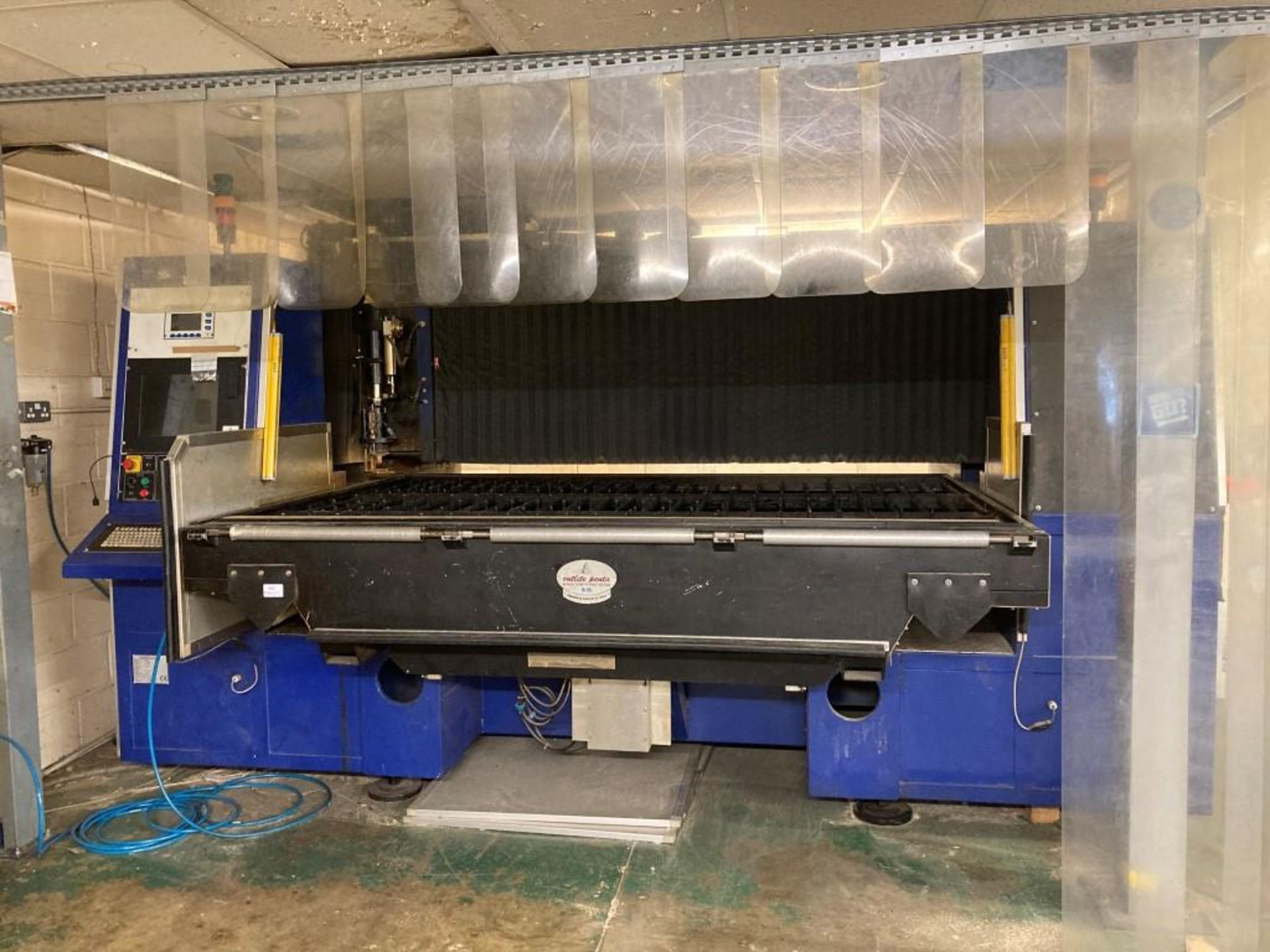 Cutline Penta laser cutting machine with smart axis control & Euro Cold ecological line cooling syst - Image 2 of 15