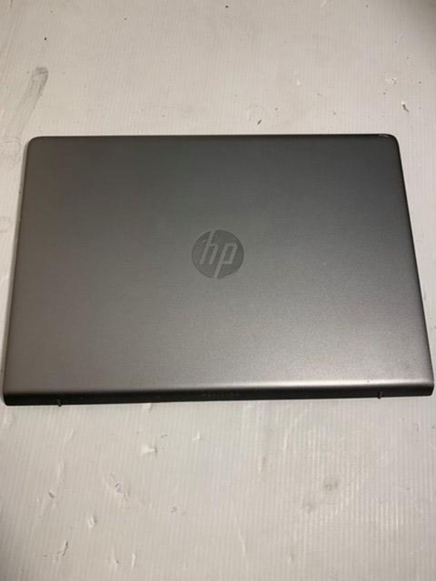 HP Pavillion 14-bf008na 14" core i5 7th Gen laptop - Image 3 of 5