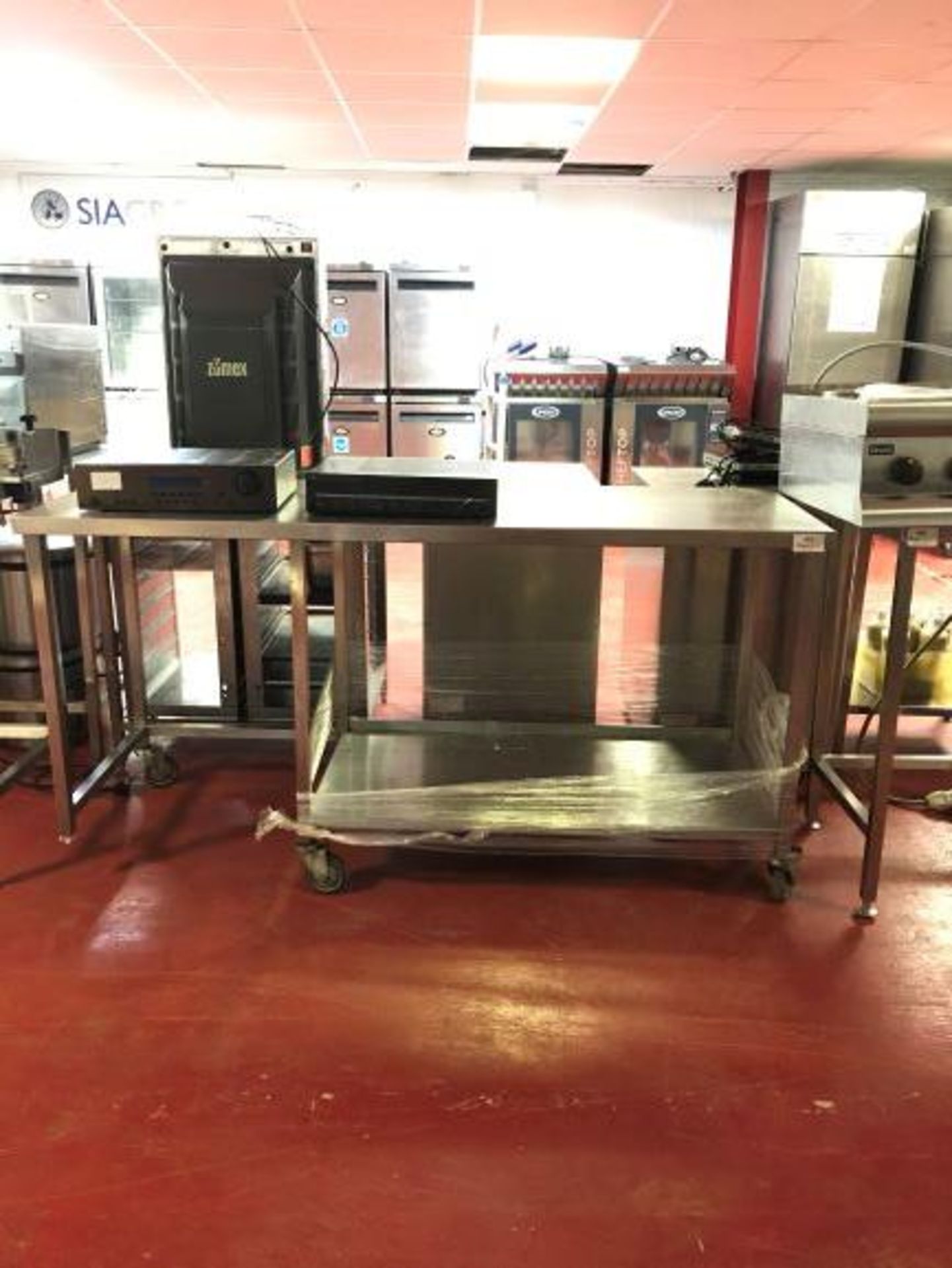 Two tier stainless steel mobile preparation table - Image 3 of 3
