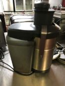 Robot Coupe J100 Ultra automatic juicer