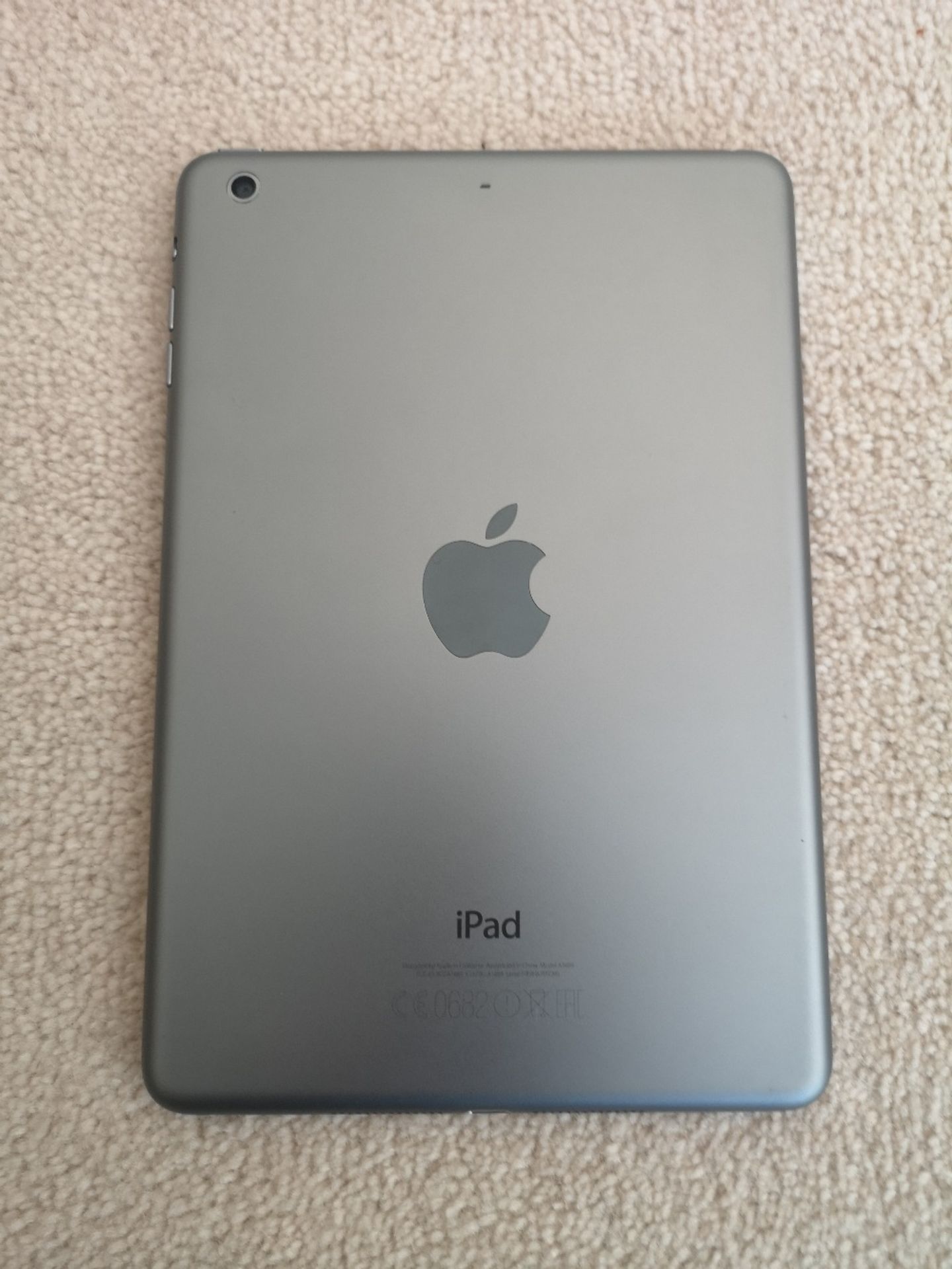 iPad Mini 2 - 16GB - WiFi Only - Image 2 of 3