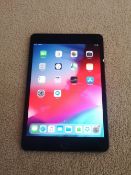 iPad Mini 5th Gen - 64GB - WiFi Only Silver/Black