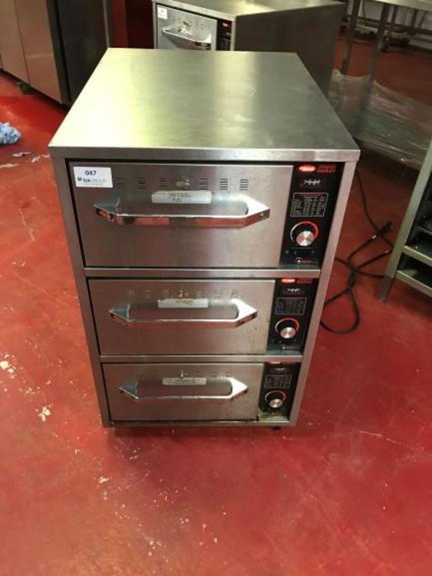 Hatco Heatmax HDW-3N stainless steel three drawer food warmer - Image 4 of 4