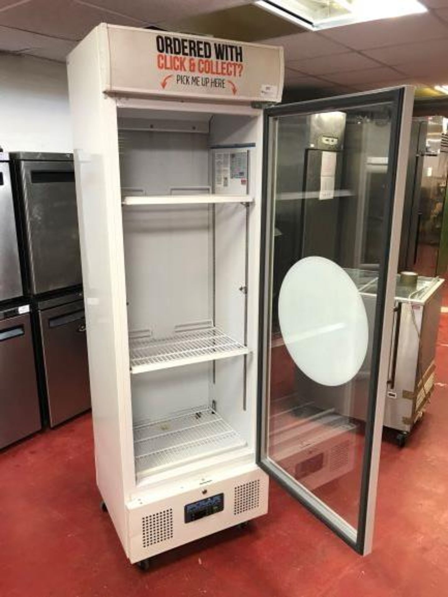 Polar Refrigeration DM076 glass door display refrigerator - Image 2 of 3