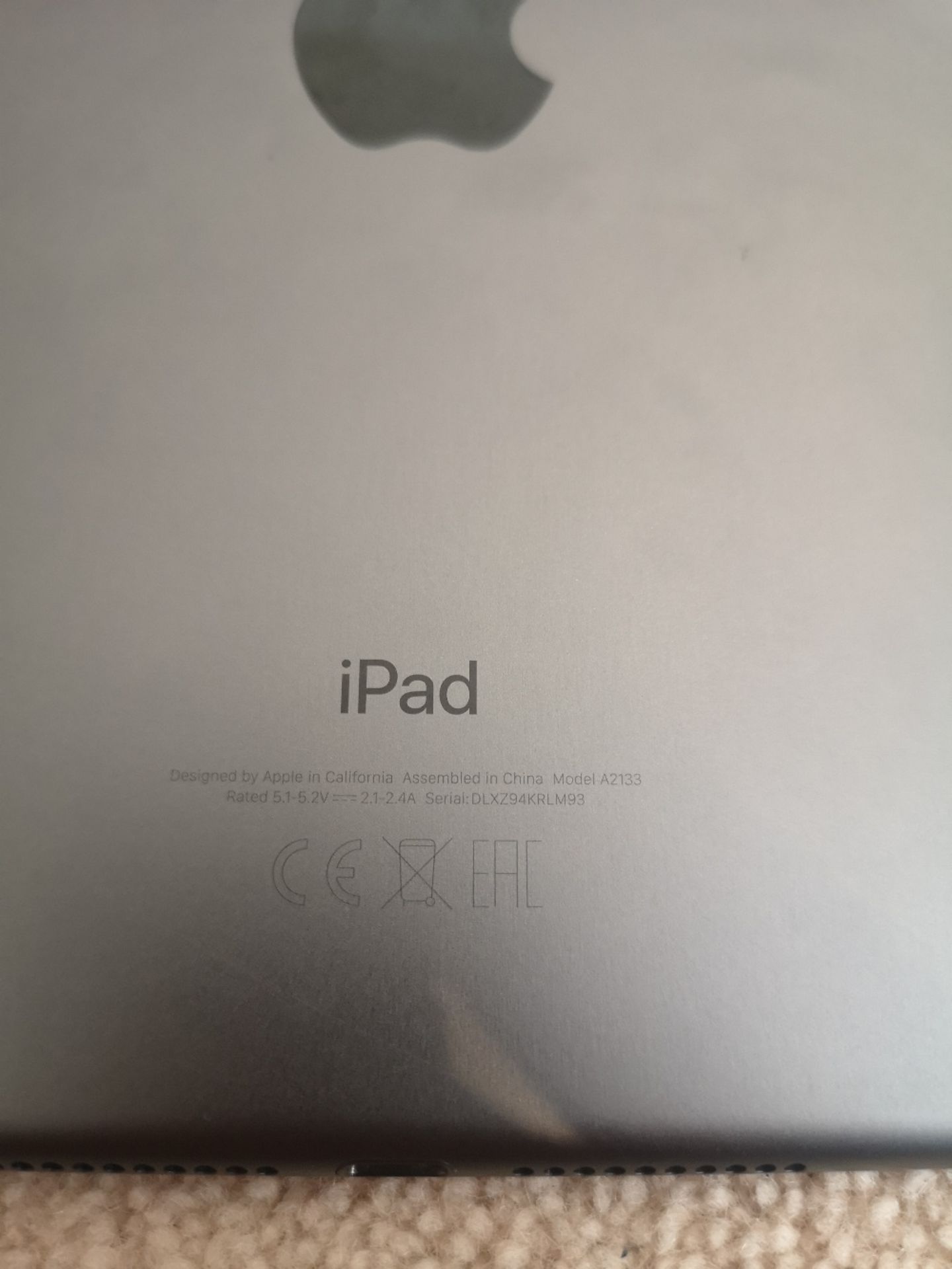 iPad Mini 5th Gen - 64GB - WiFi Only Silver/Black - Image 3 of 3