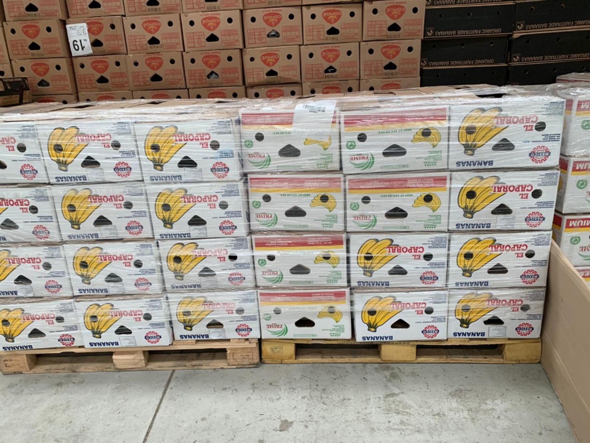 Approximately 46 pallets of various branded 18kg banana storage boxes - Image 7 of 15