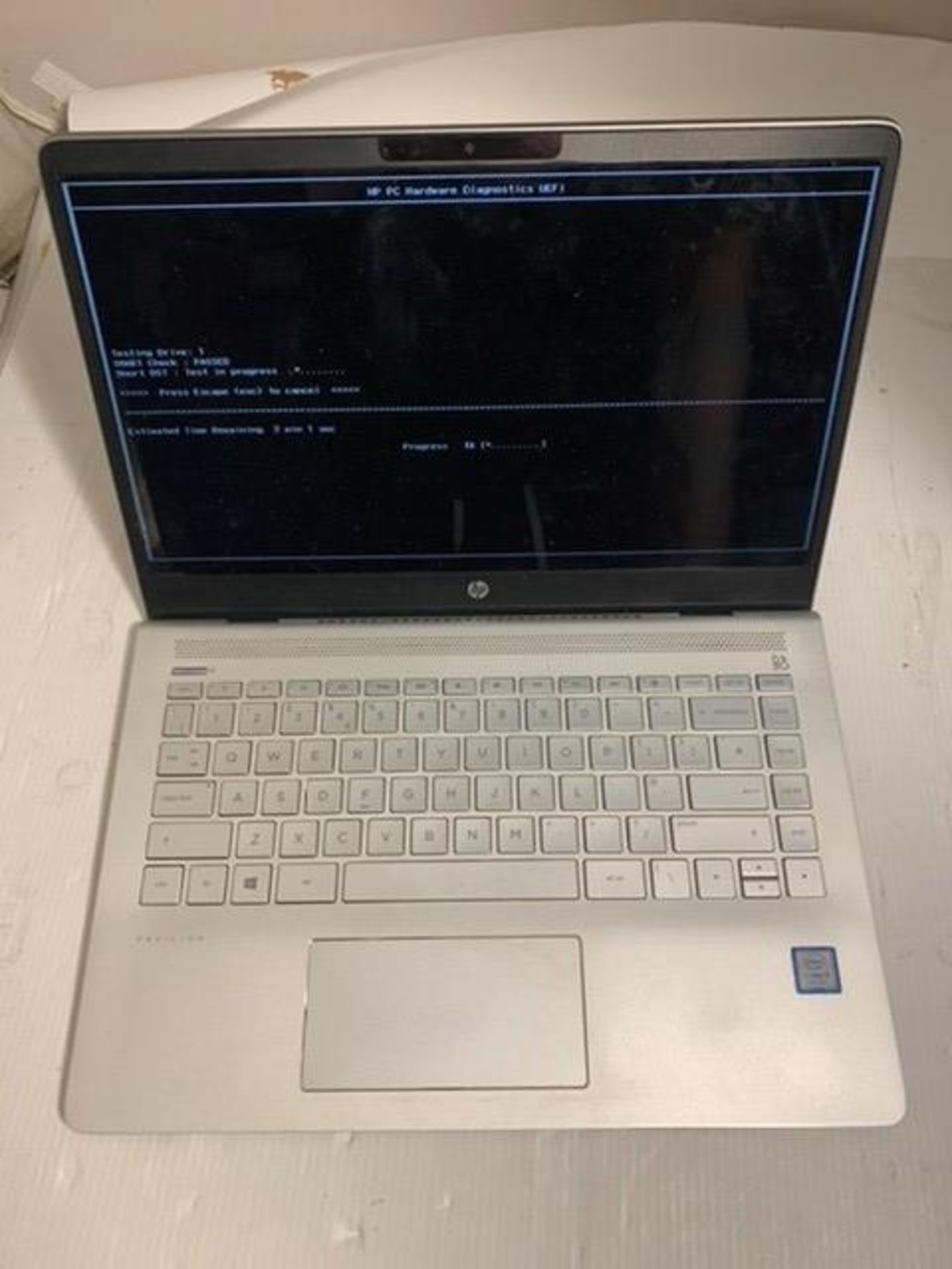 HP Pavillion 14-bf008na 14" core i5 7th Gen laptop