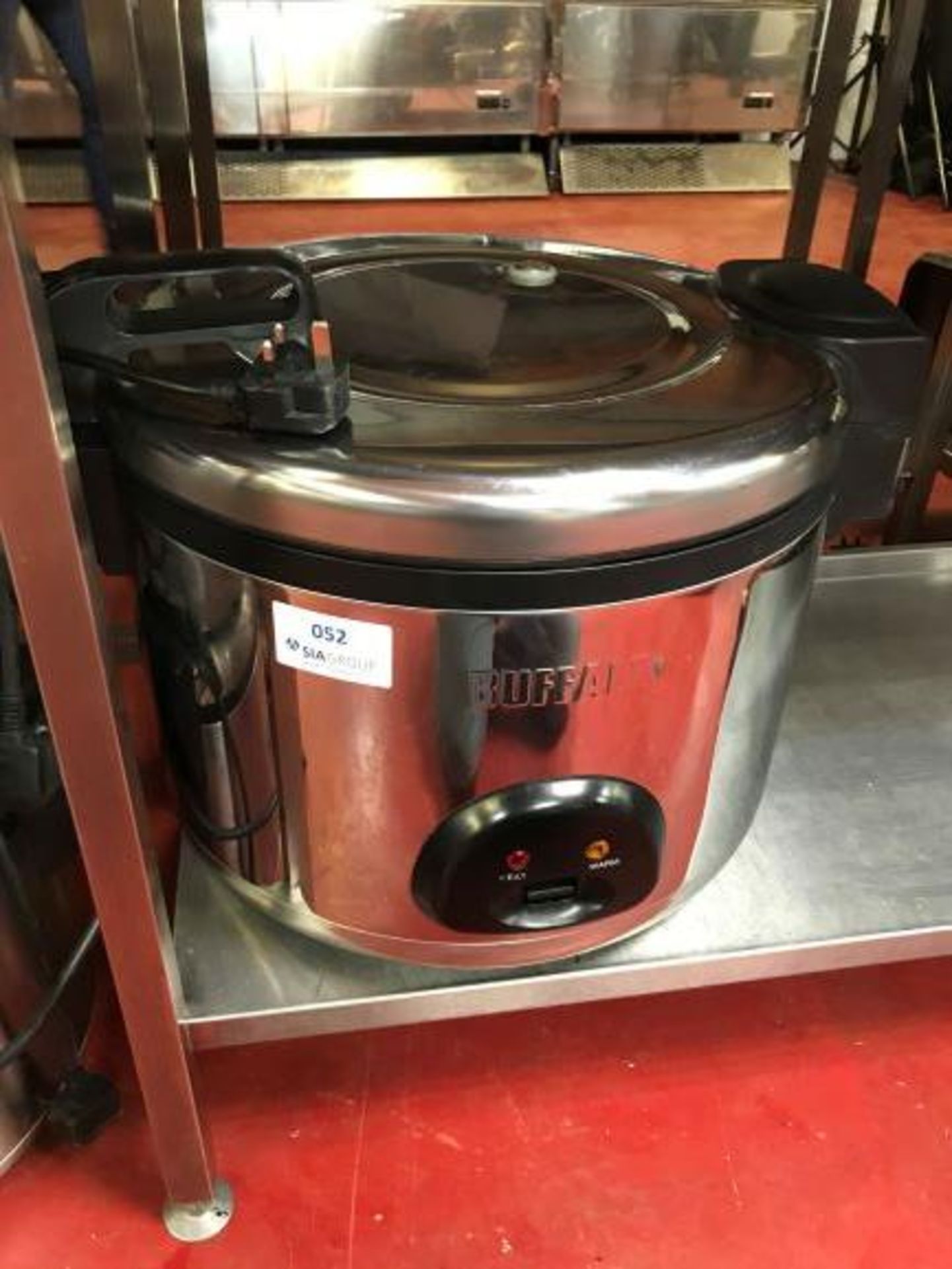 Buffalo CK698-02 stainless steel commercial large rice cooker - Image 3 of 3
