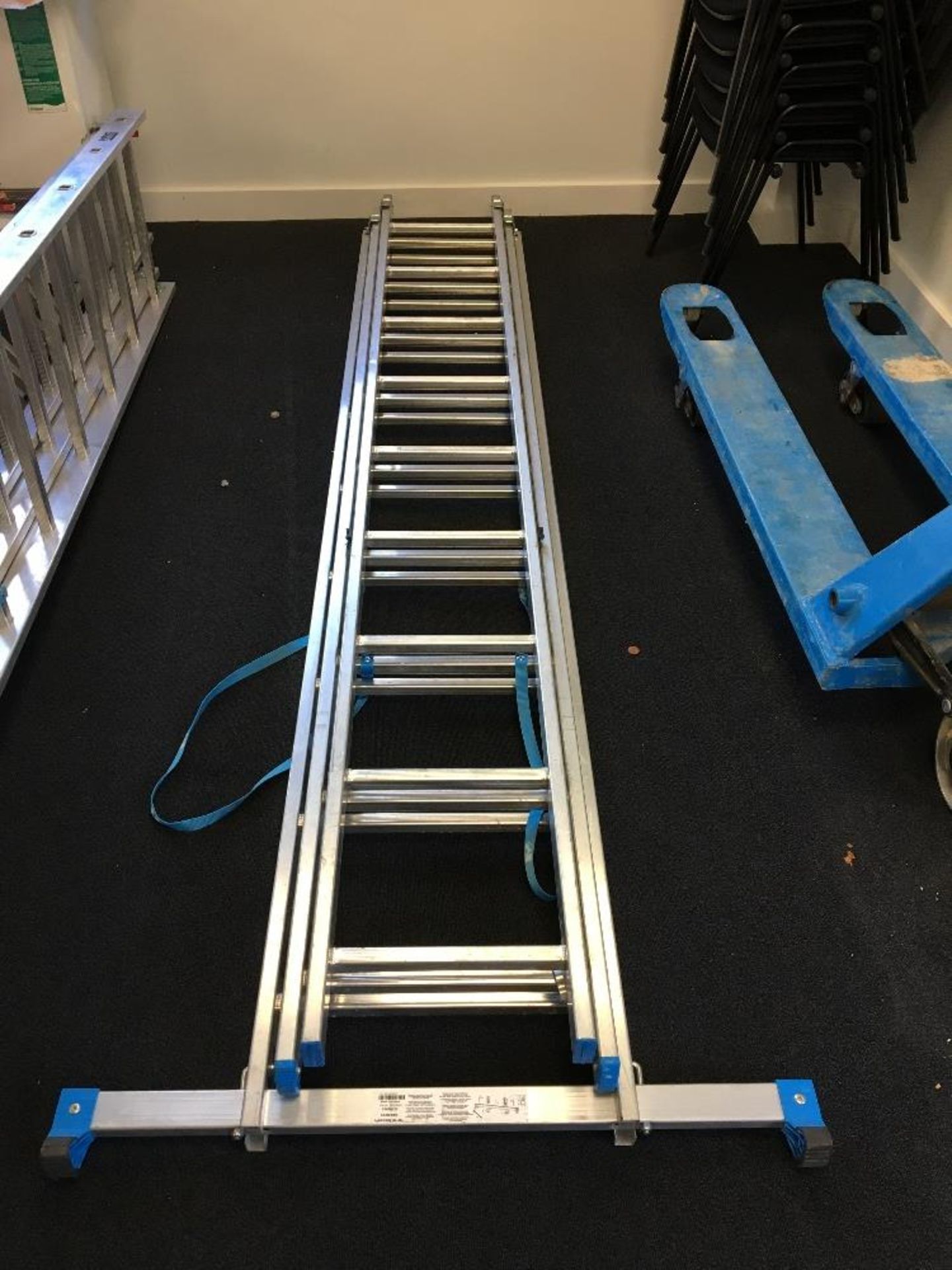 A-frame Combi Extension Ladder - Image 2 of 3