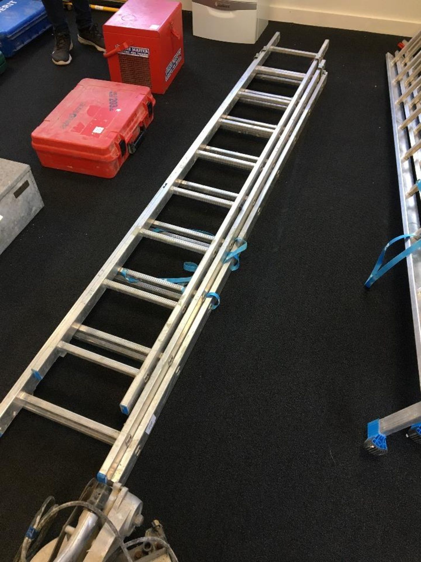 Combi extension ladder - Image 2 of 2