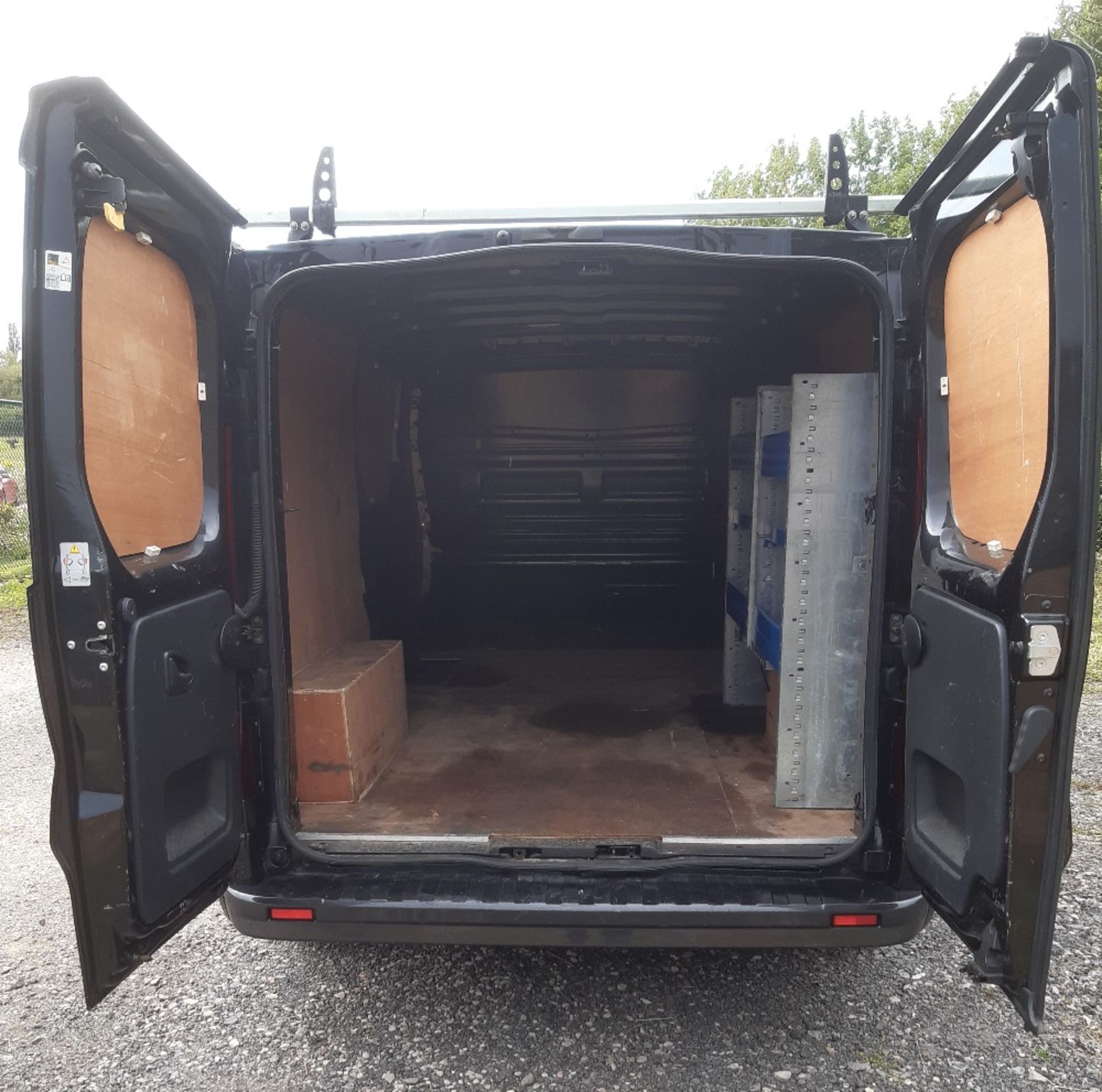 Vauxhall Vivaro 2-axle rigid body panel van - Image 6 of 9