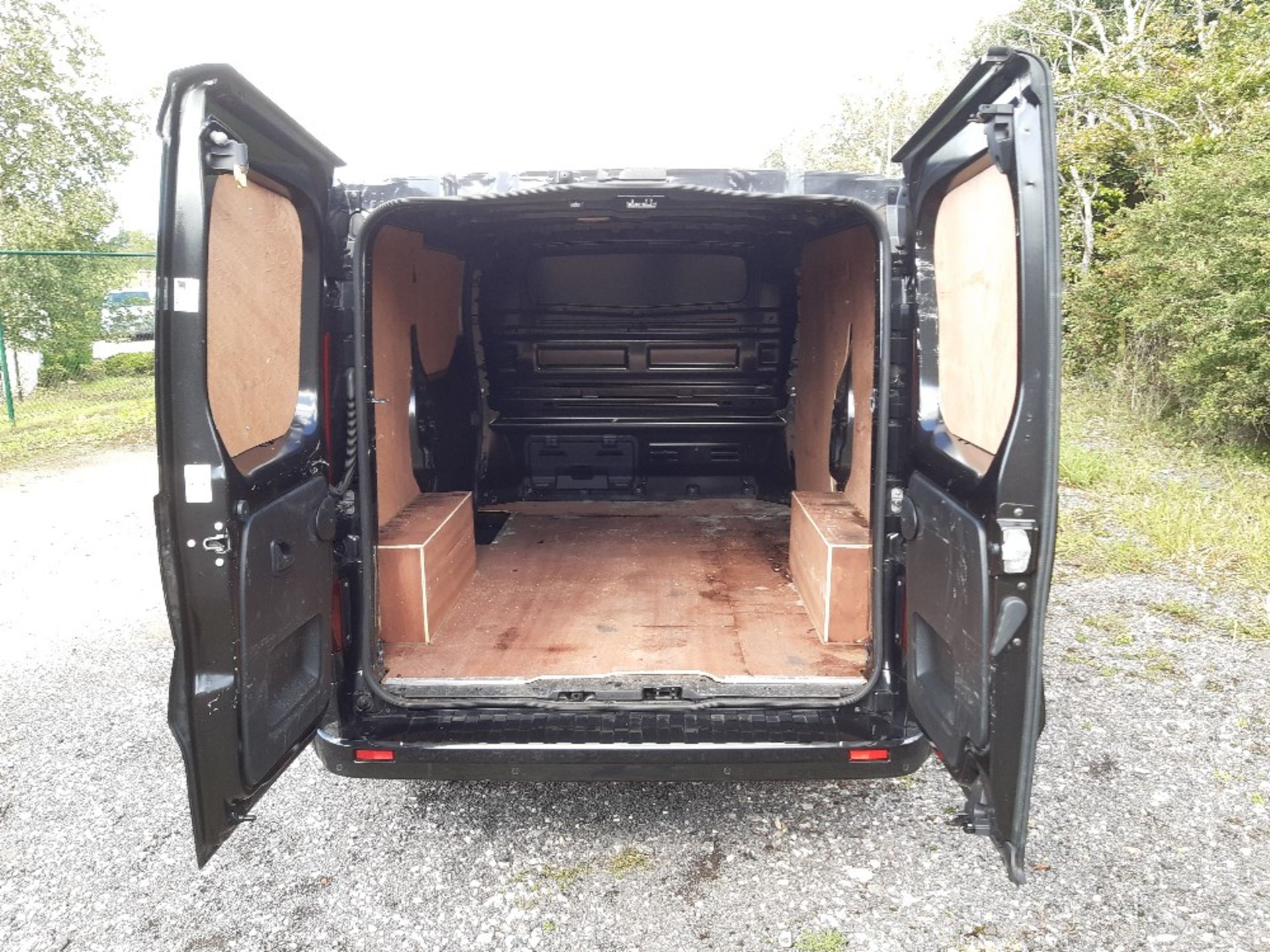 Vauxhall Vivaro 2-axle rigid body panel van - Image 6 of 10