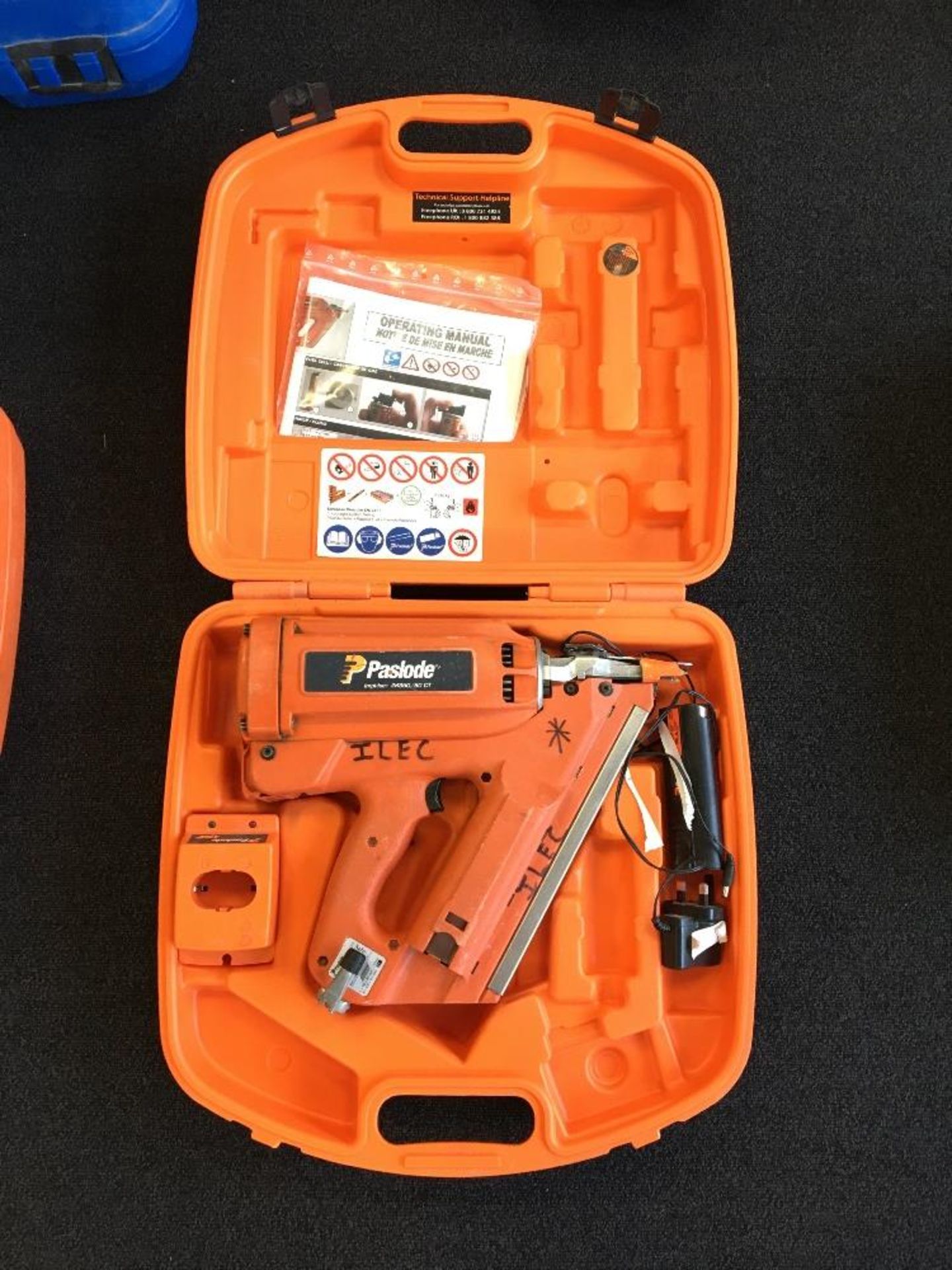Paslode IM350/90CT Nailgun with carry case - Image 3 of 5