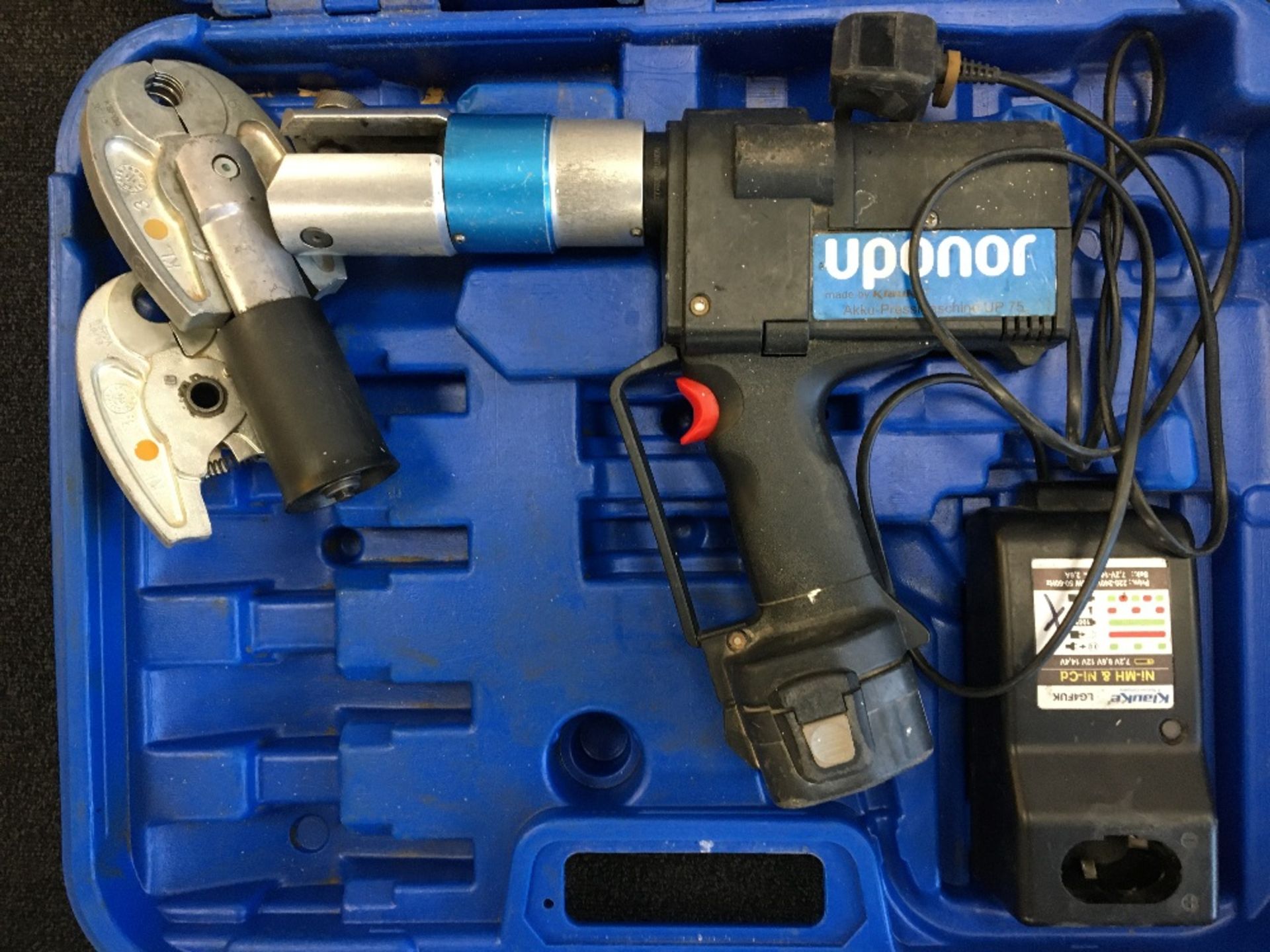 Uponor Akku-pressmachine UP75 Pressgun with battery & charger - Image 4 of 5