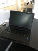 (1) HP TPN-C125 notebook laptop