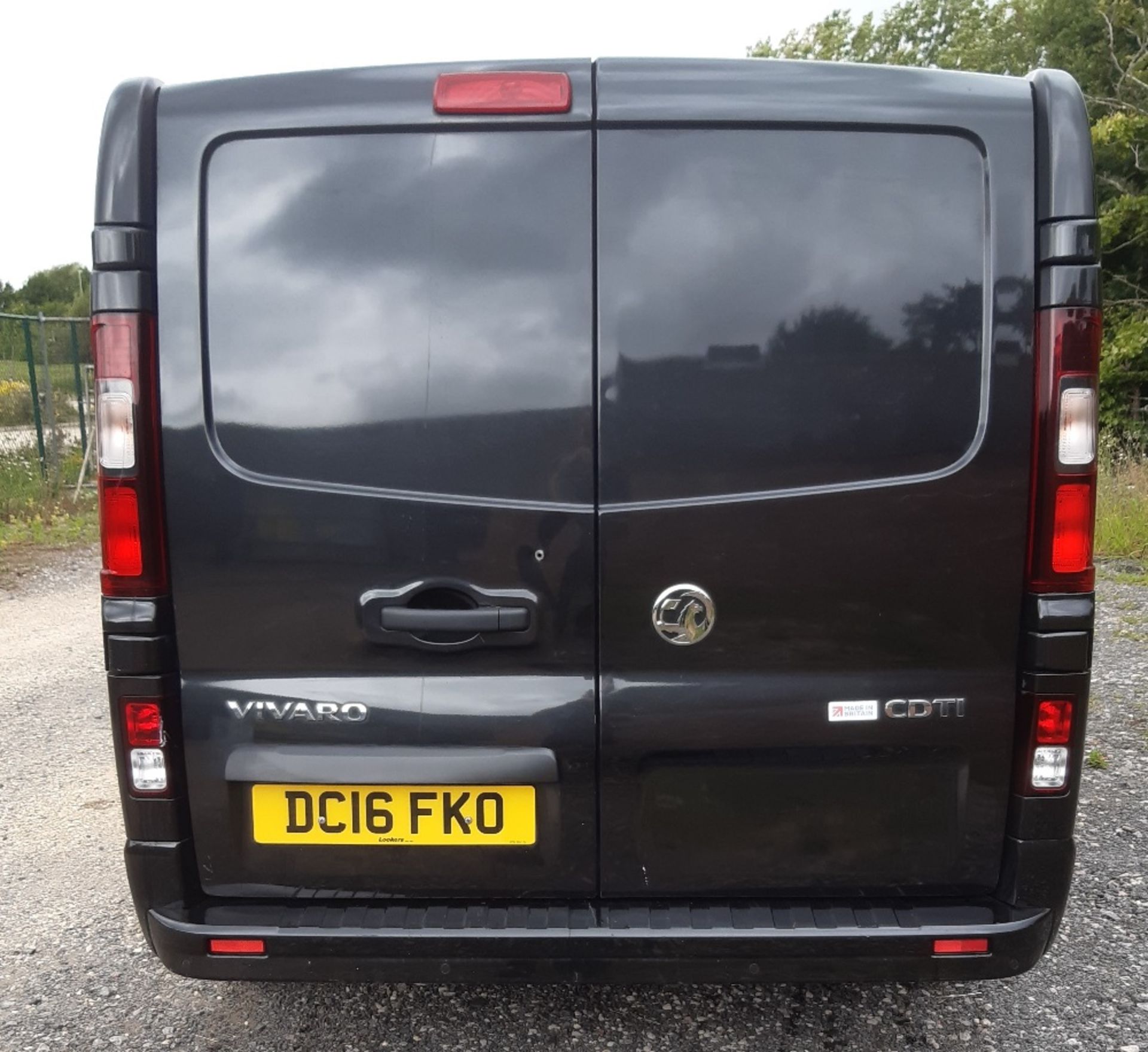 Vauxhall Vivaro 2-axle rigid body panel van - Image 3 of 10