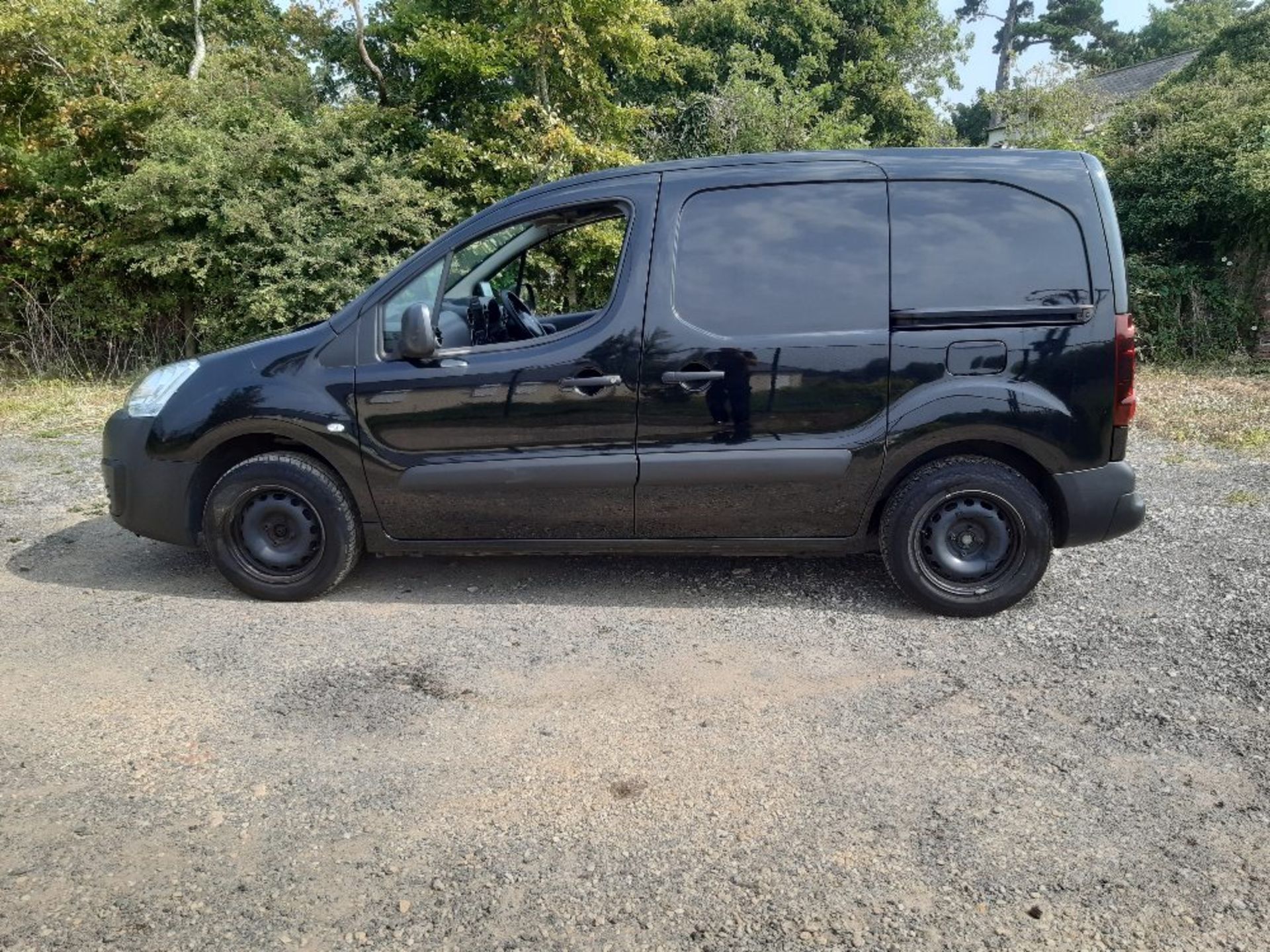 Citroen Berlingo 2-axle rigid body panel van - Image 4 of 8