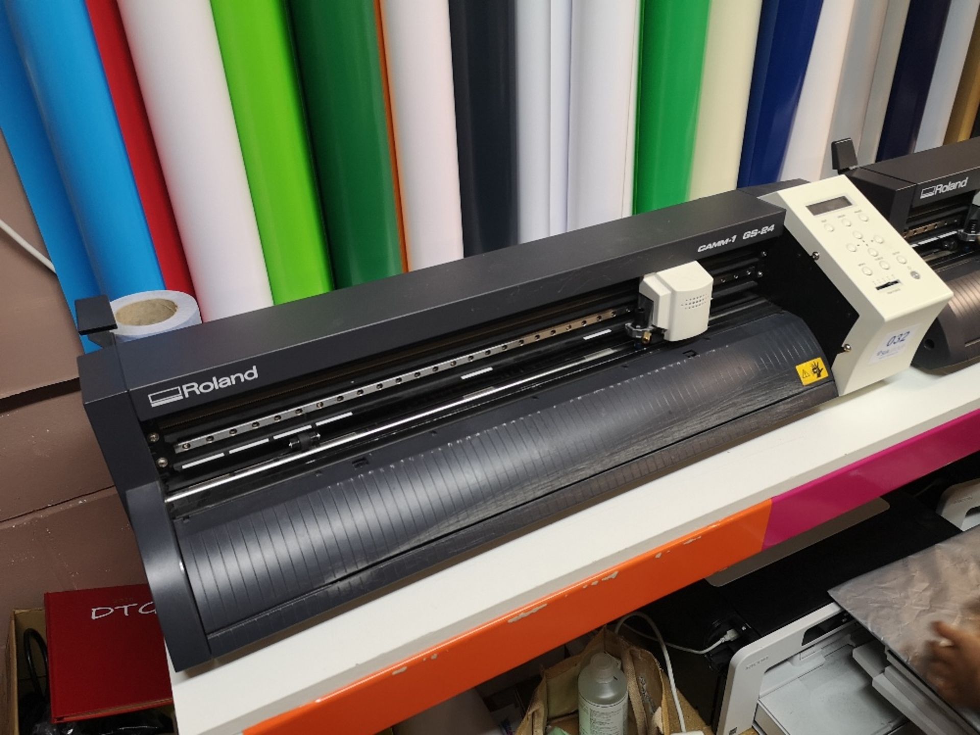 Roland CAMM-1 GS-24 Vinyl Cutter Plotter - Image 2 of 5