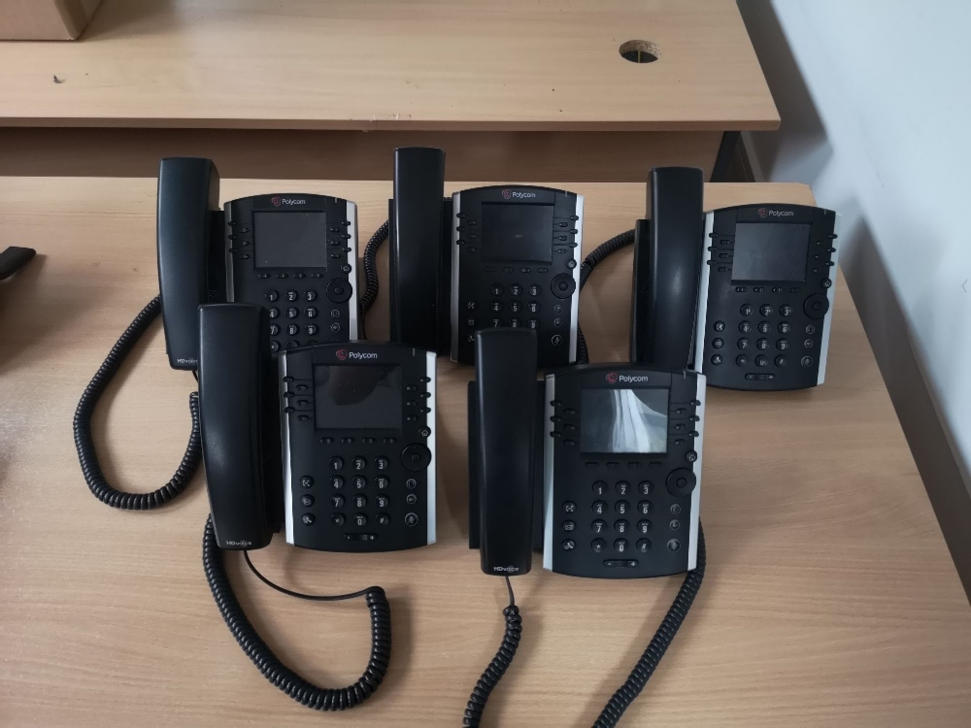 (5) Polycom VVX 410 HD Business Media IP Desk Phones