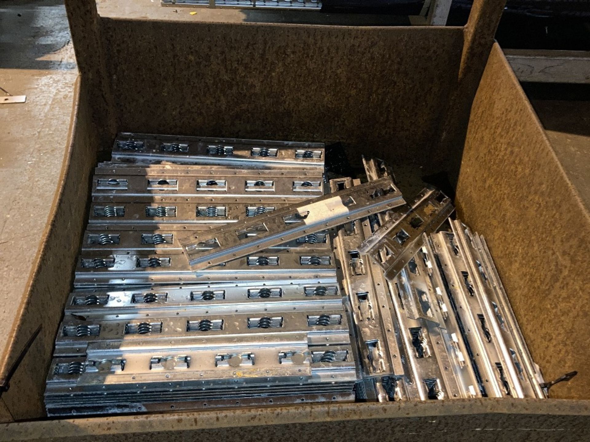 Stillage of Loadlok System cut to lengths - Image 4 of 5