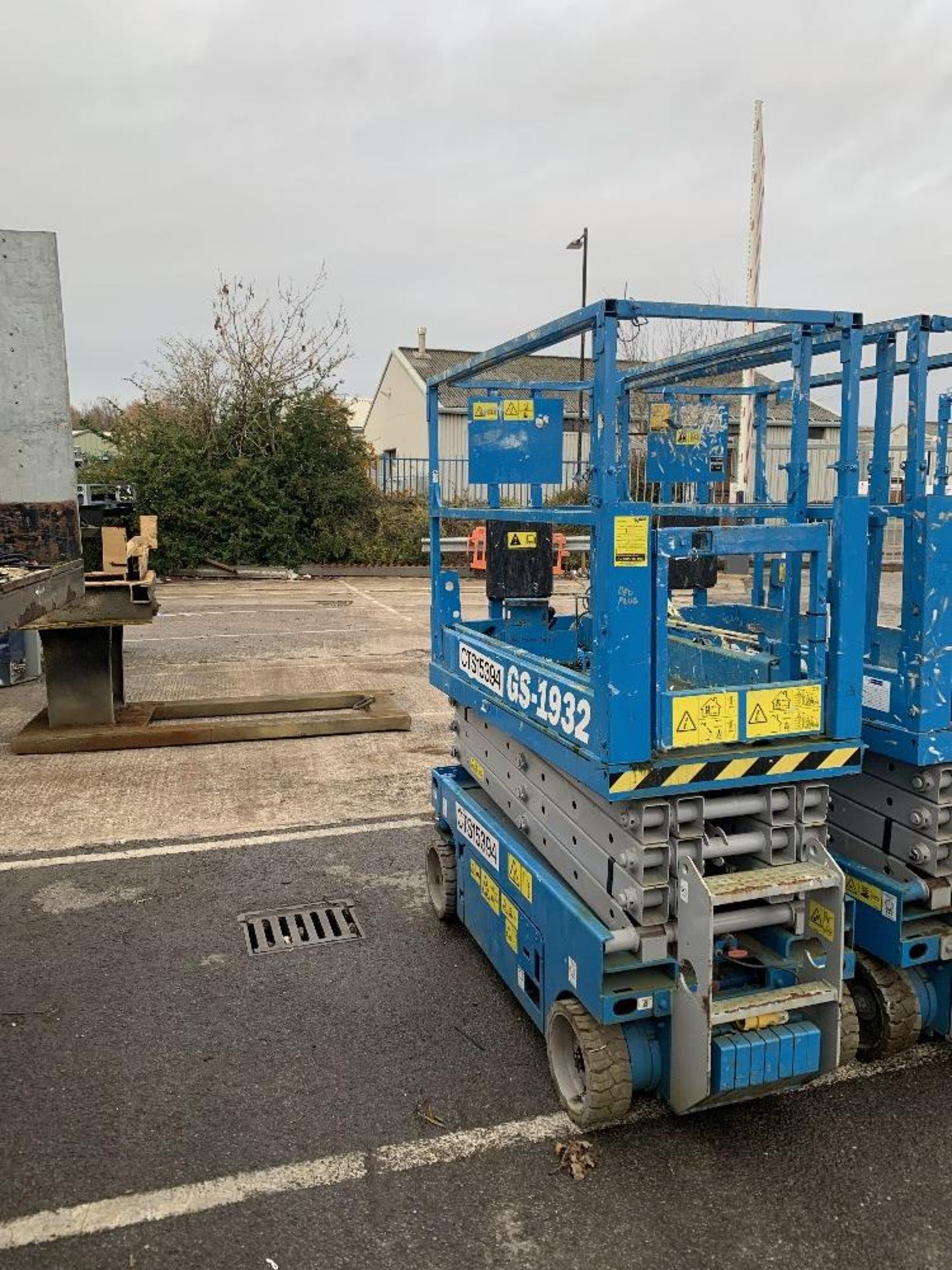 Genie GS-1932 electric scissor lift