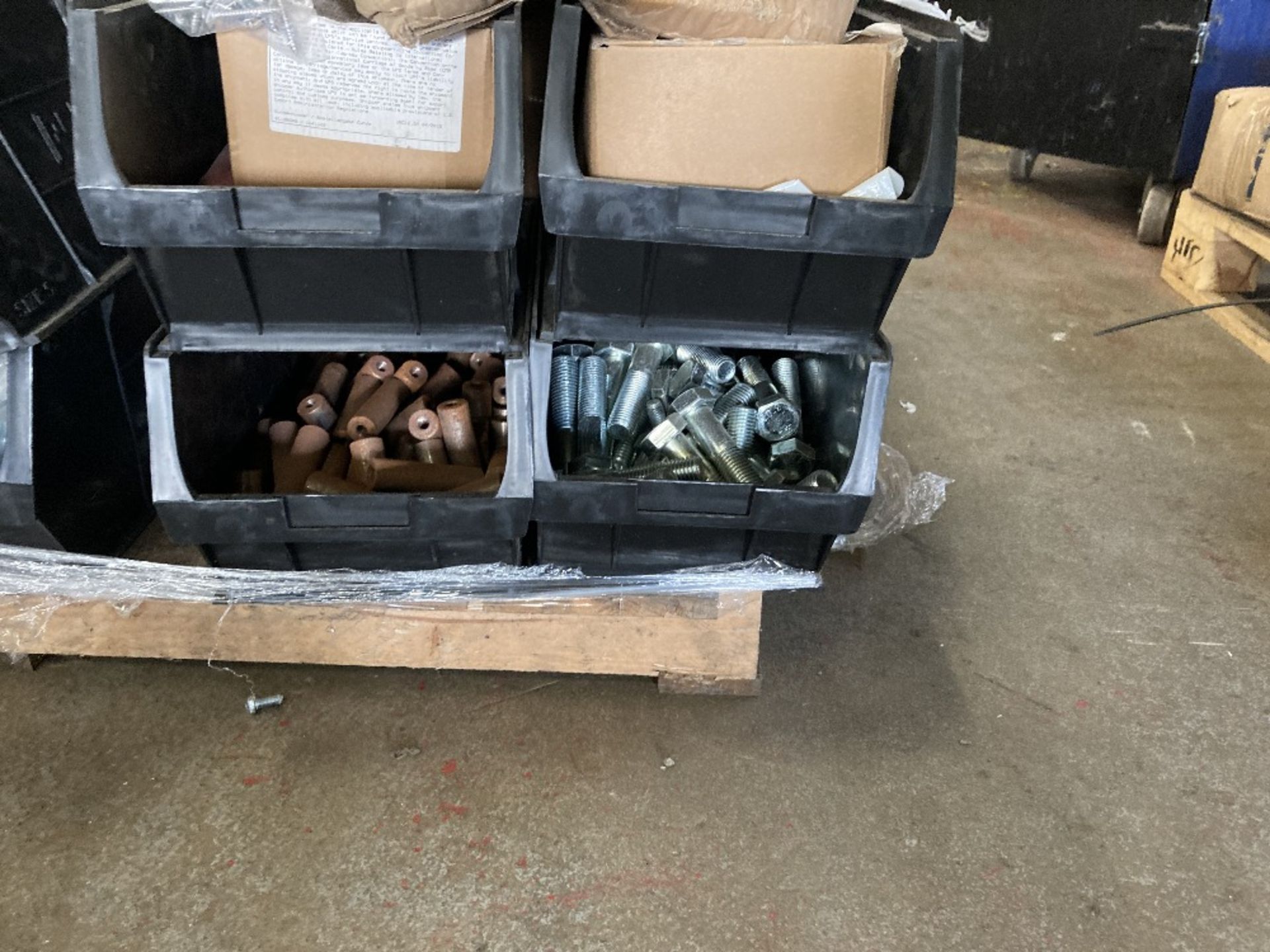 Large Pallet of Fixings & Cable - Image 16 of 21