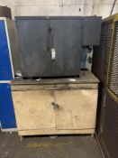 Steel tool cabinet & wooden tool cabinet