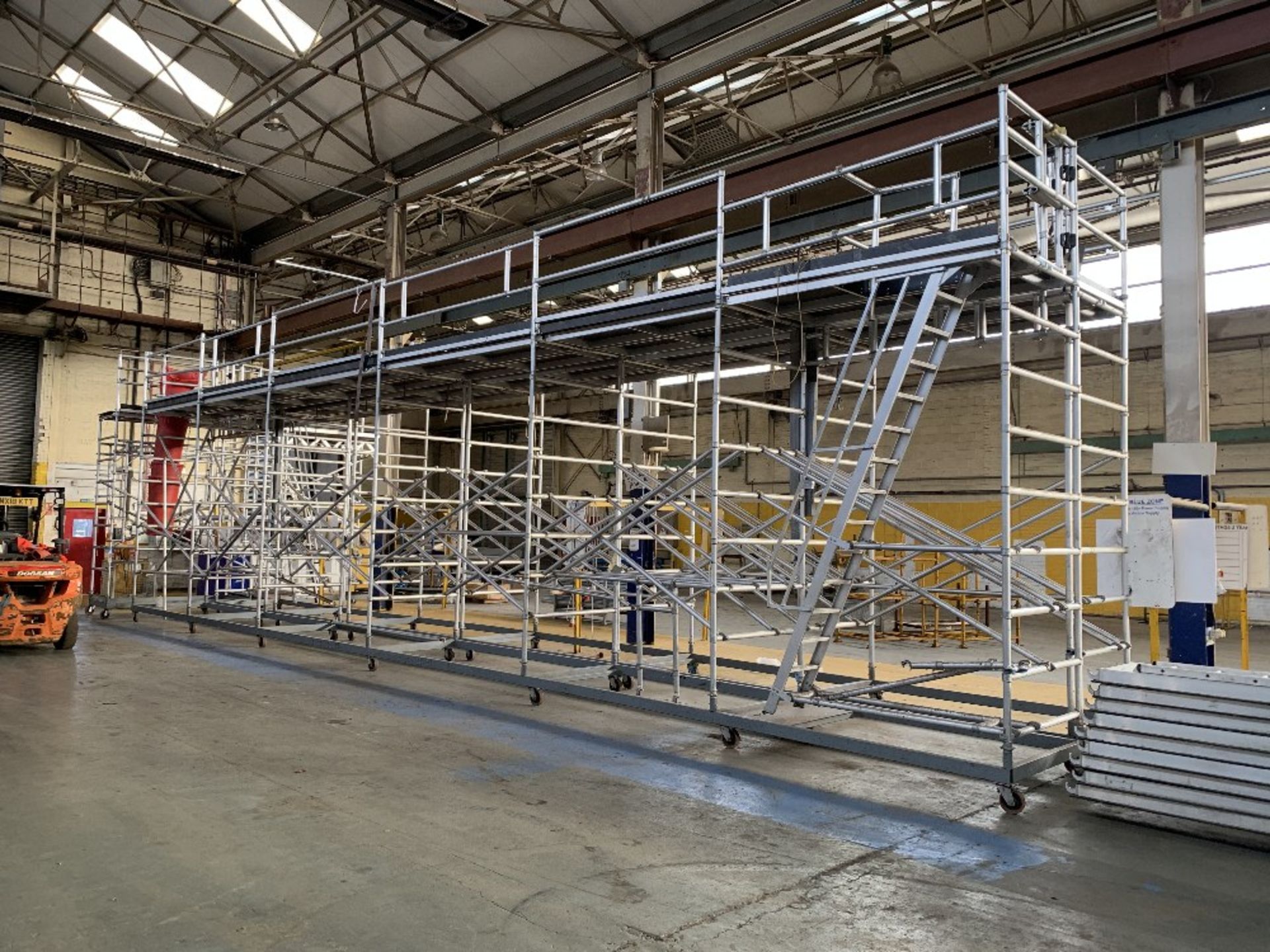 Global Vehicle Working Platforms Complete mobile trestle systems - Image 2 of 10