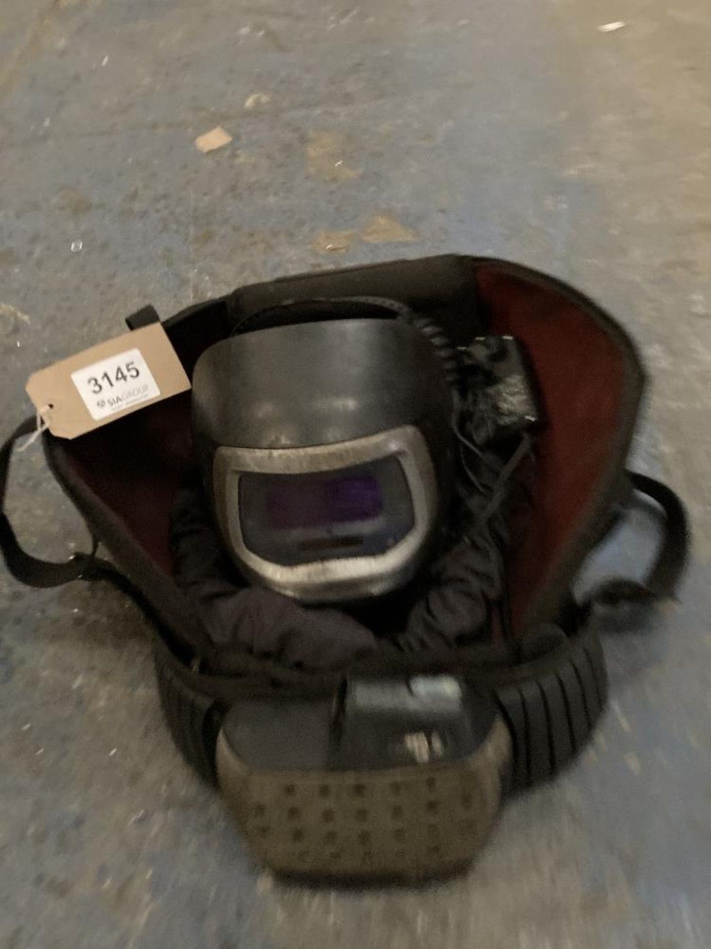 (1) 3M Speedglas 9100FX Adflo Airfed Welding Helmet with Carrying Bag