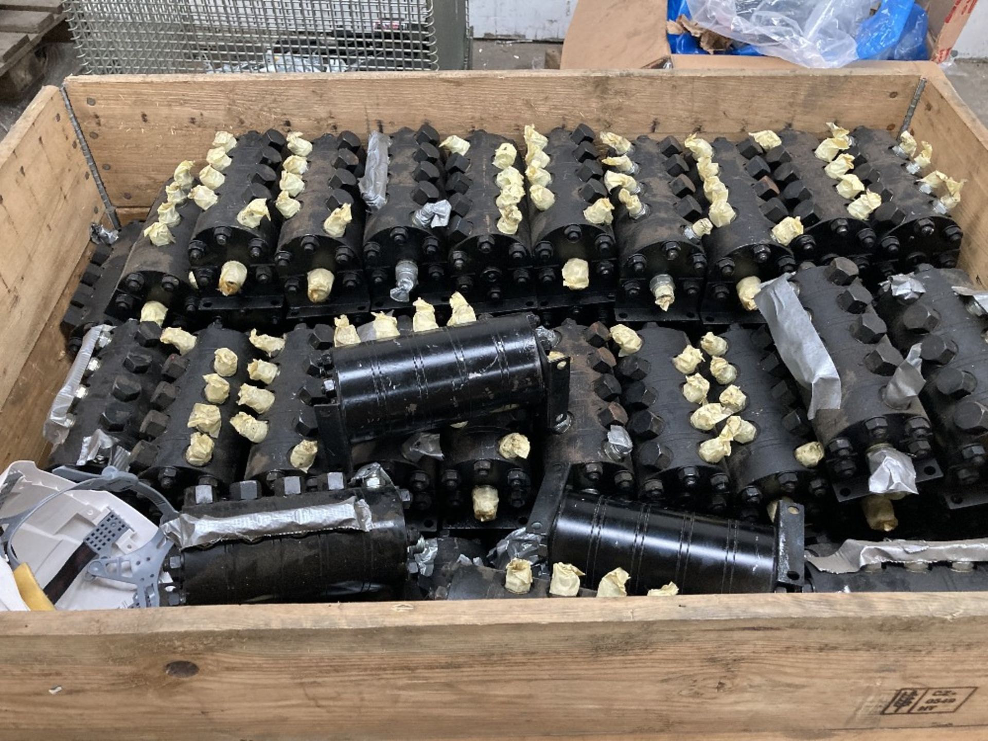 Pallet of Hydraulic Components - Image 2 of 5