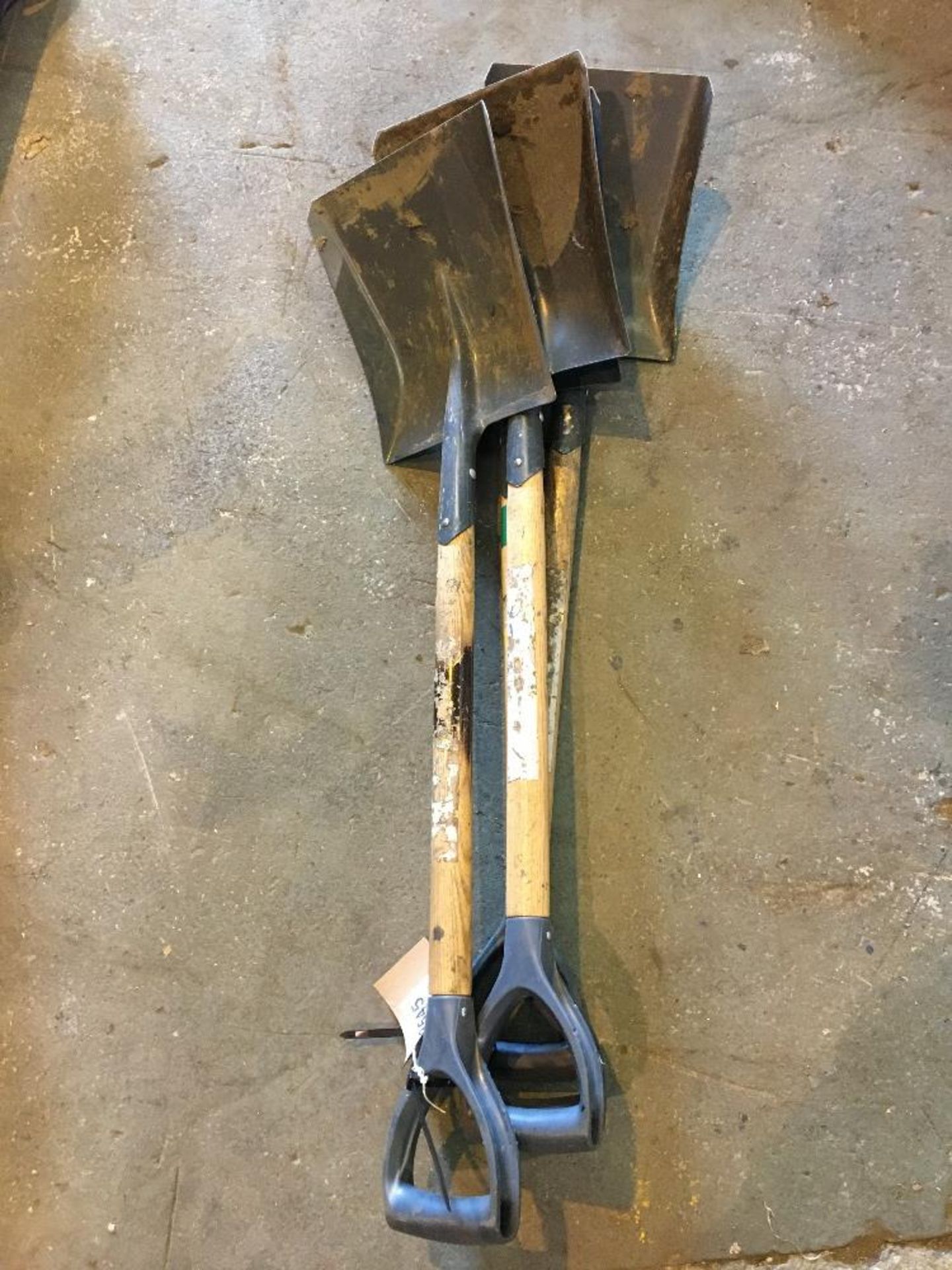 (4) Shovels - Image 3 of 3