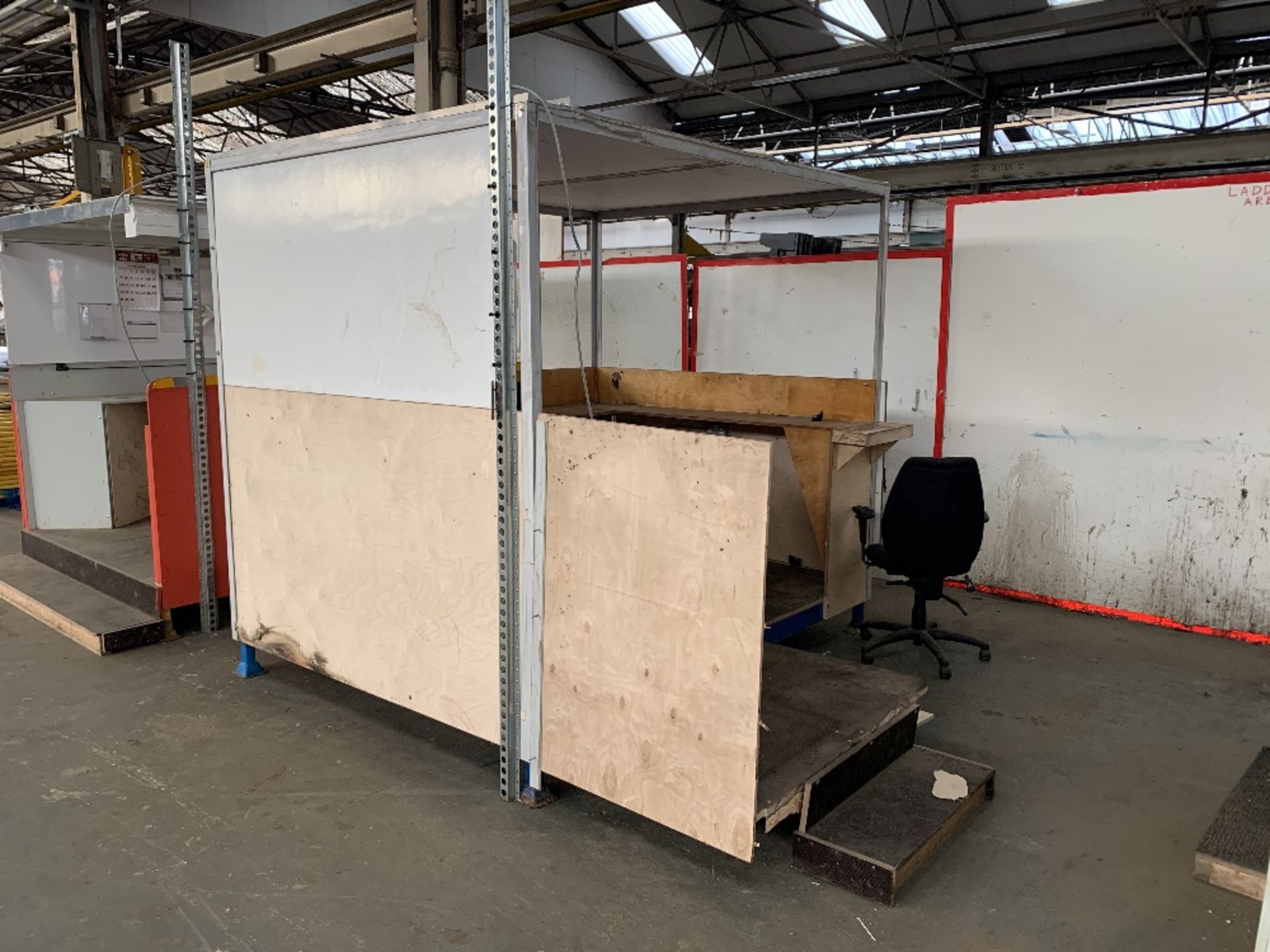 Bespoke Skid Mounted Modular Office - Image 2 of 3