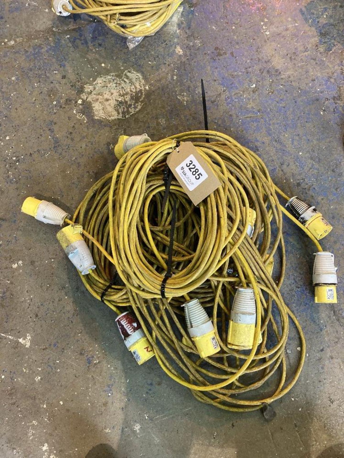 Quantity of 110v Extension Leads - Image 2 of 2