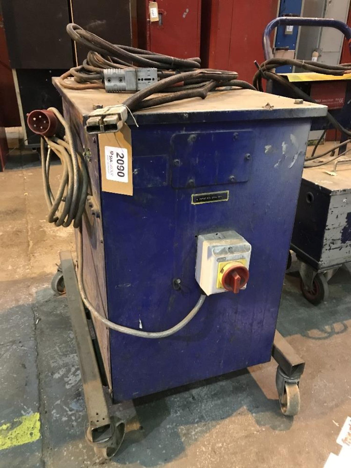 Trolley Mounted Fork Lift Truck Battery Charger